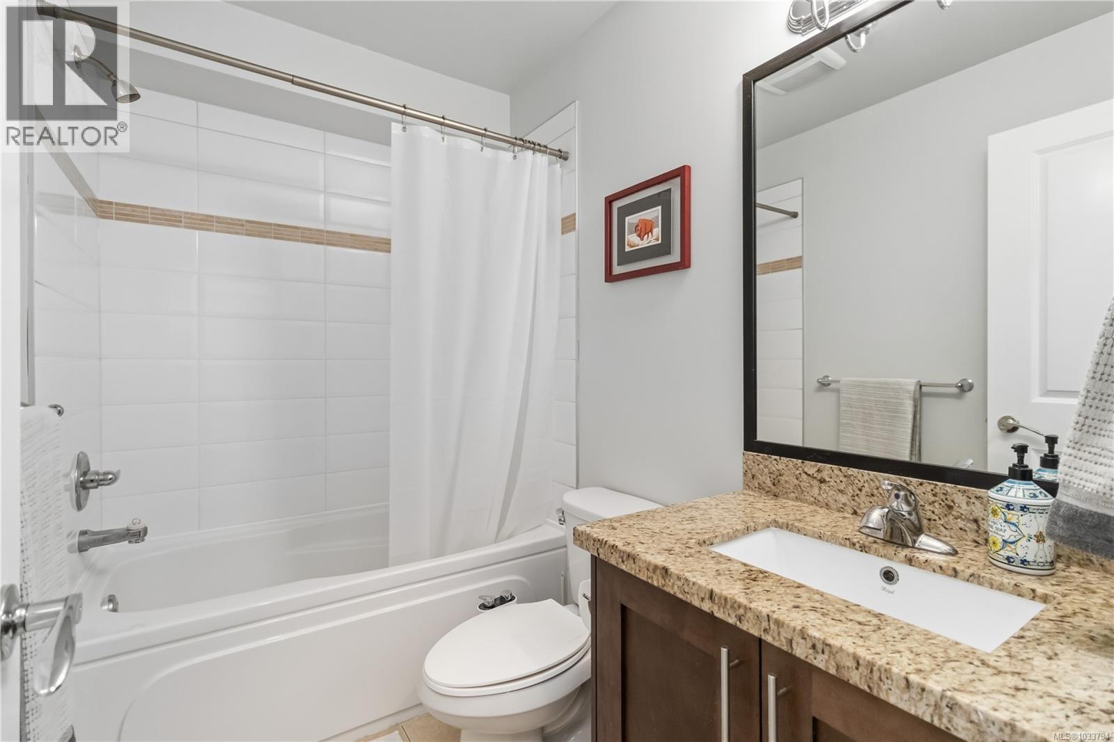 #1 2918 Shelbourne St - 41