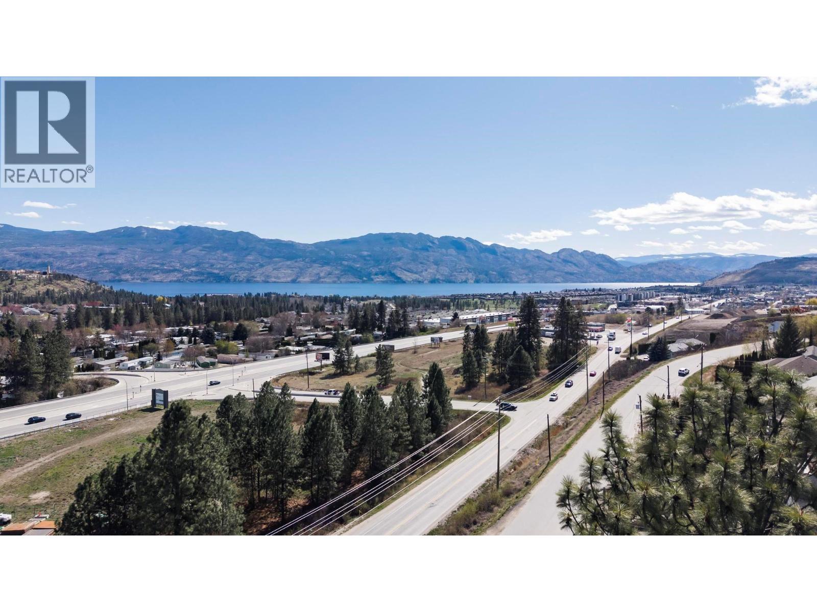  2048 Shamrock Drive, West Kelowna