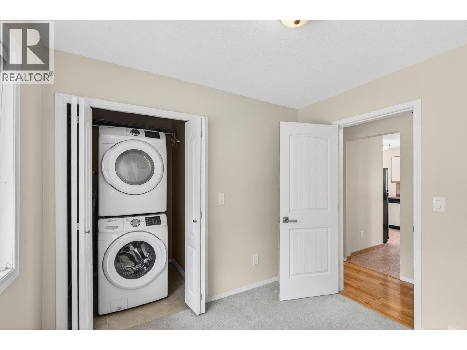  2048 Shamrock Drive, West Kelowna