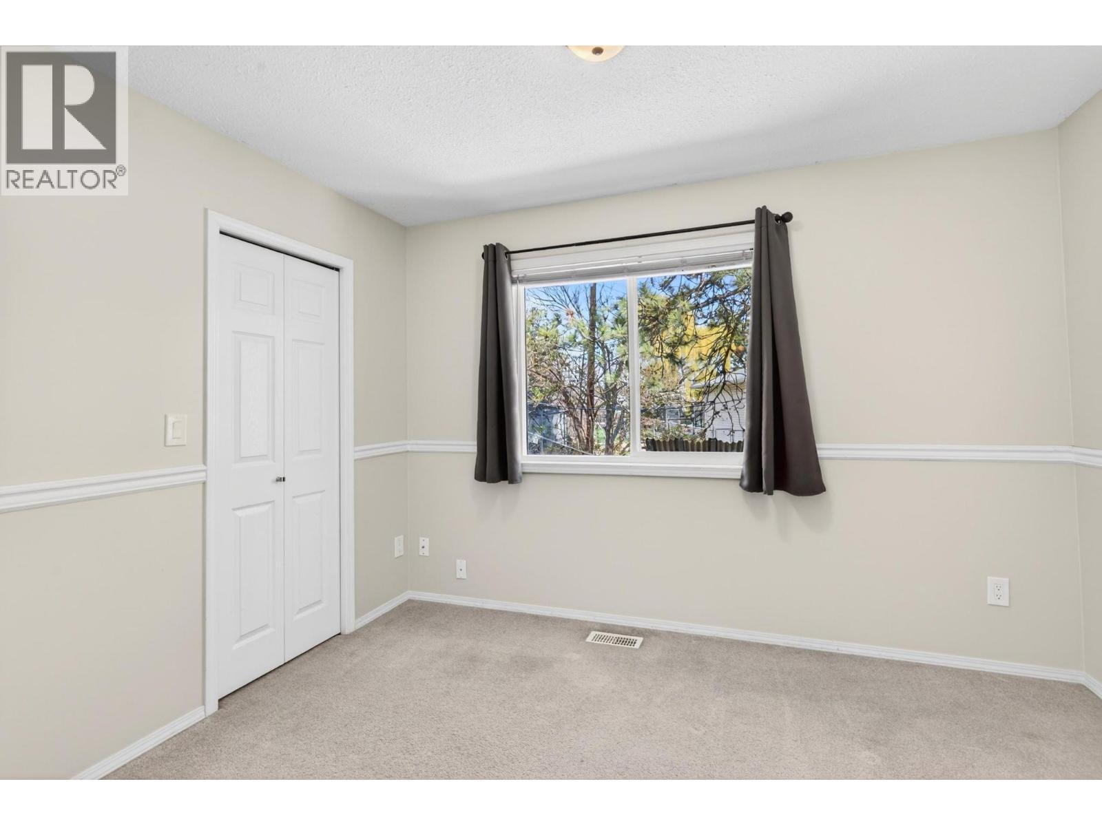  2048 Shamrock Drive, West Kelowna