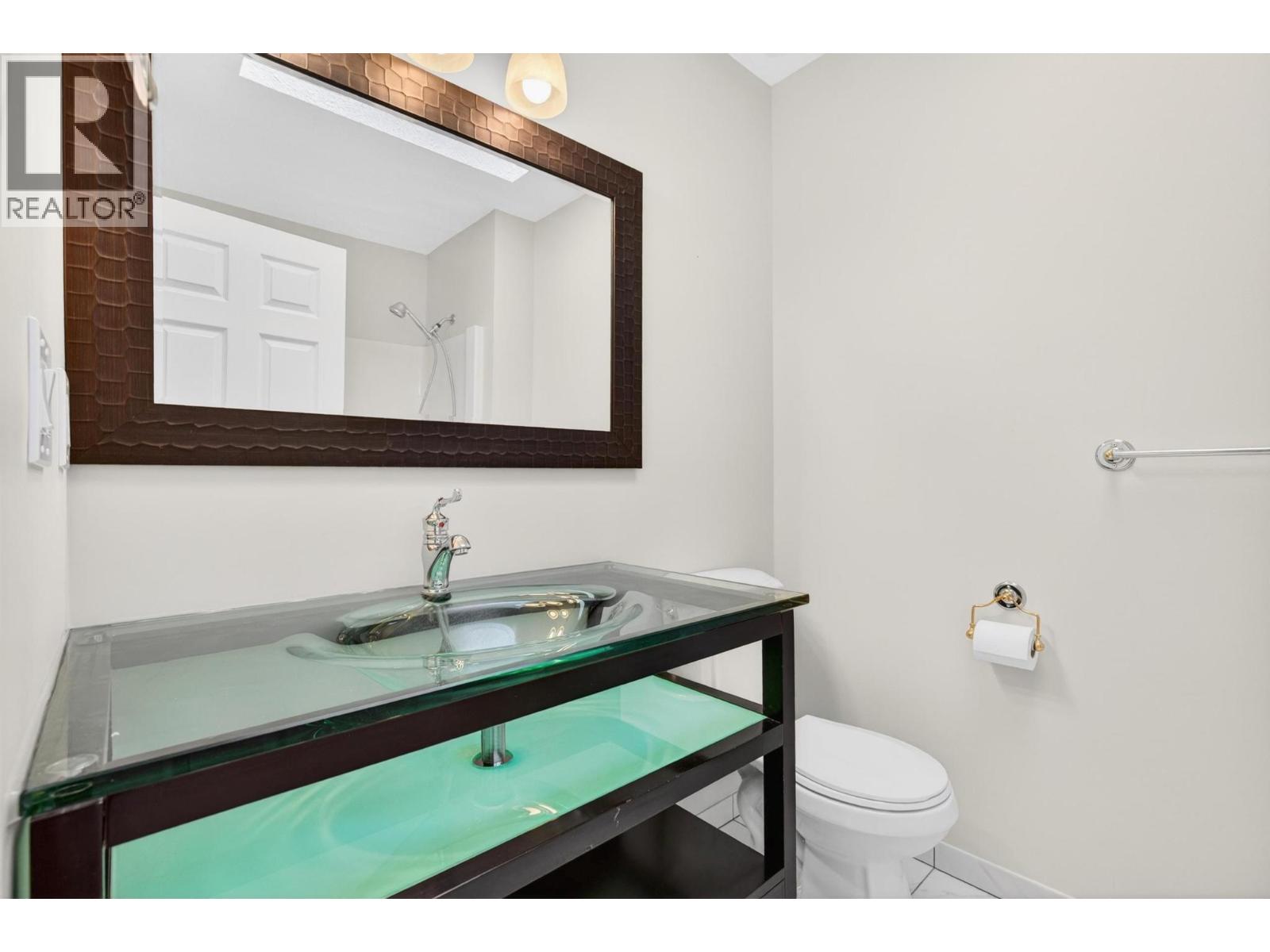  2048 Shamrock Drive, West Kelowna