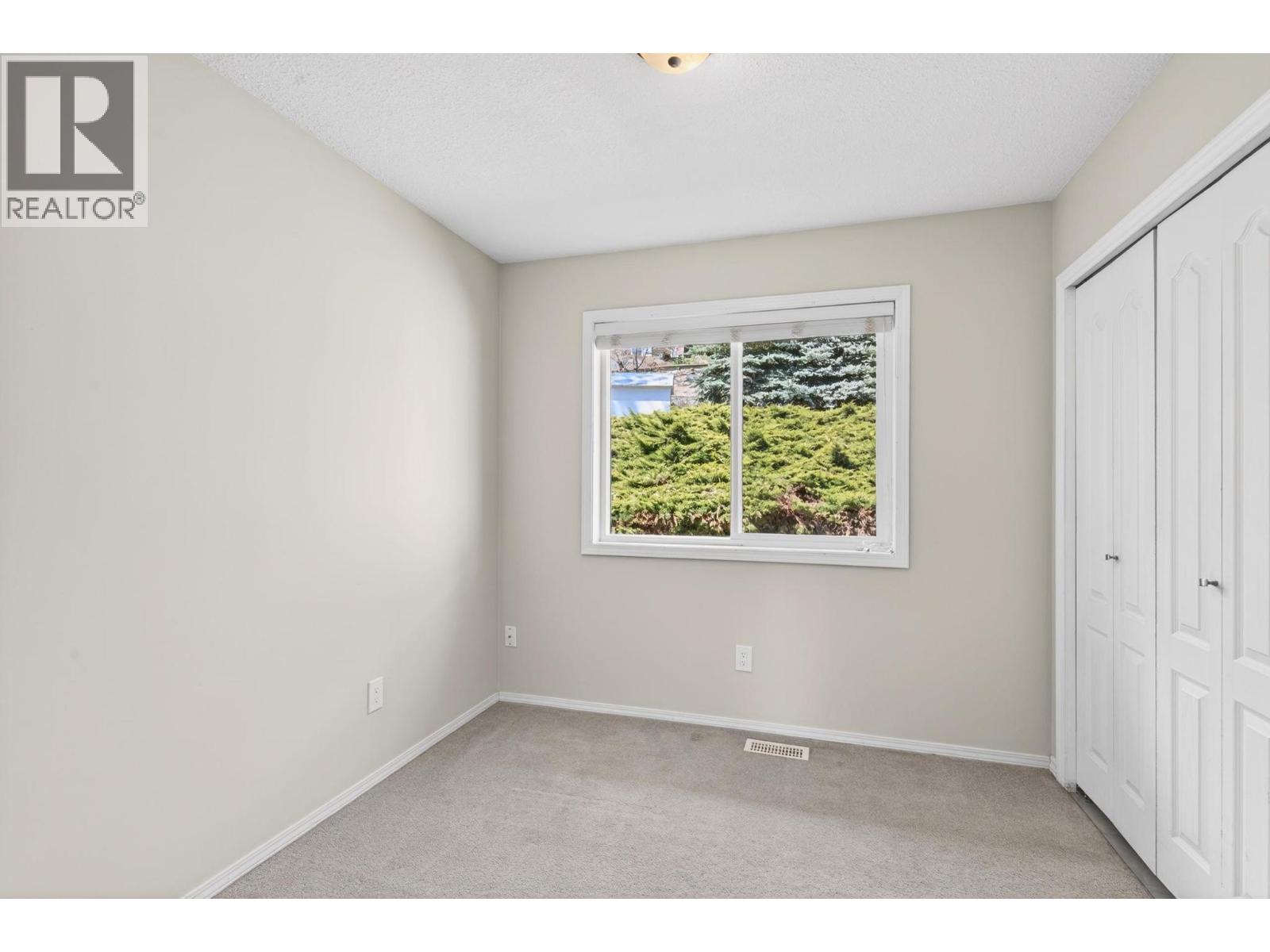  2048 Shamrock Drive, West Kelowna