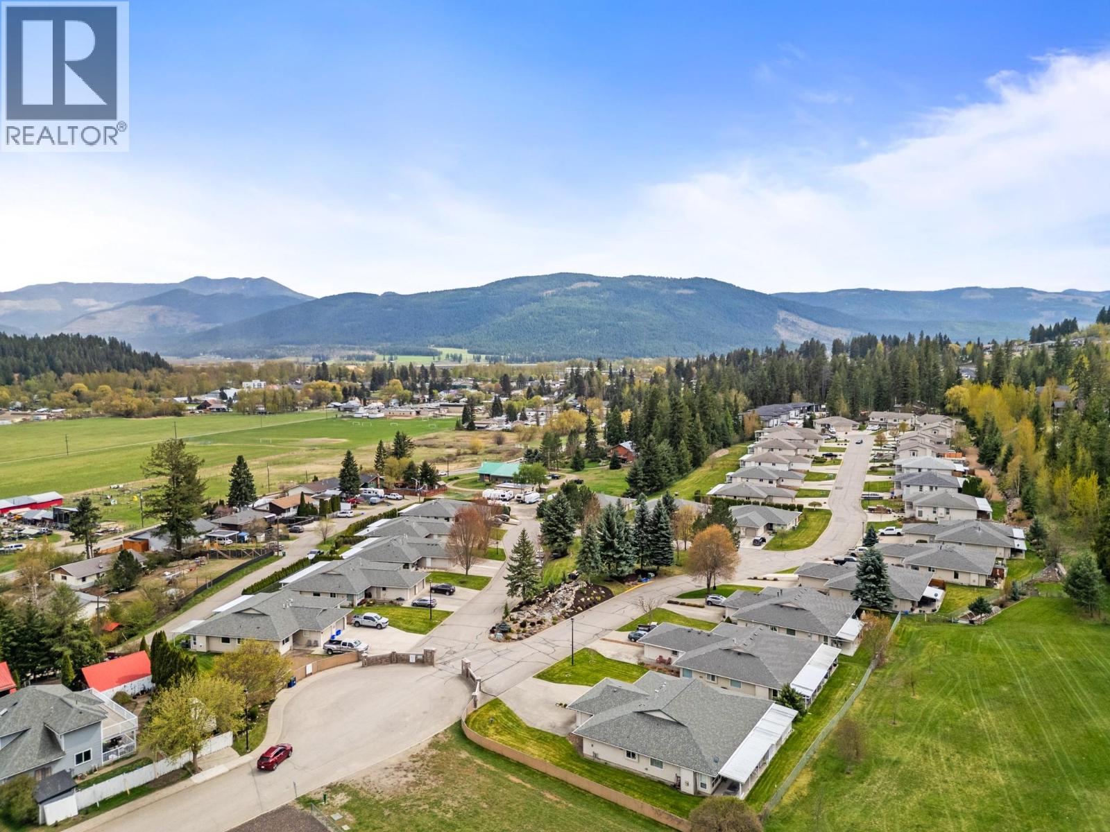 2675 Pine Avenue Unit# 8, Lumby