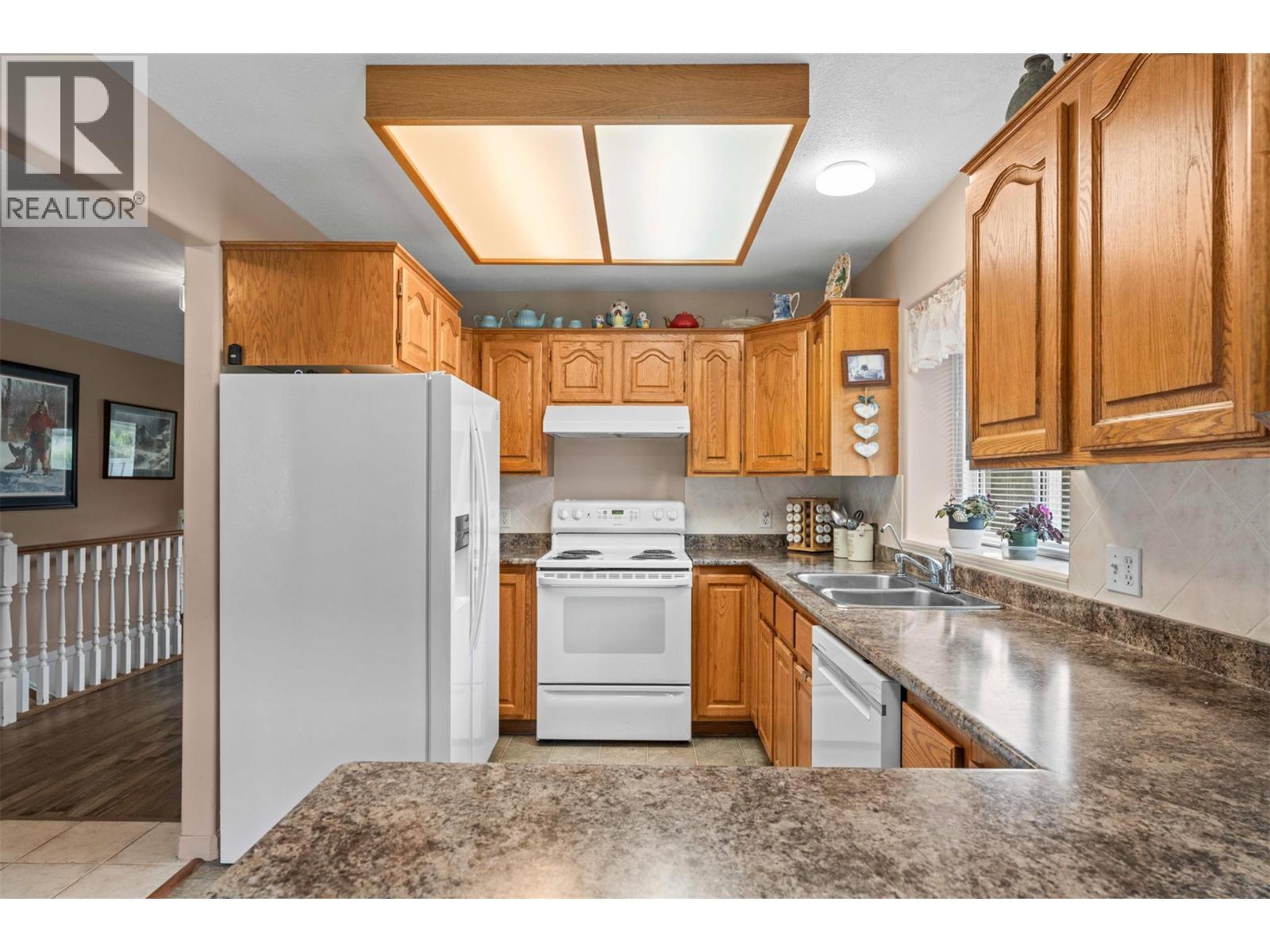 2675 Pine Avenue Unit# 8, Lumby