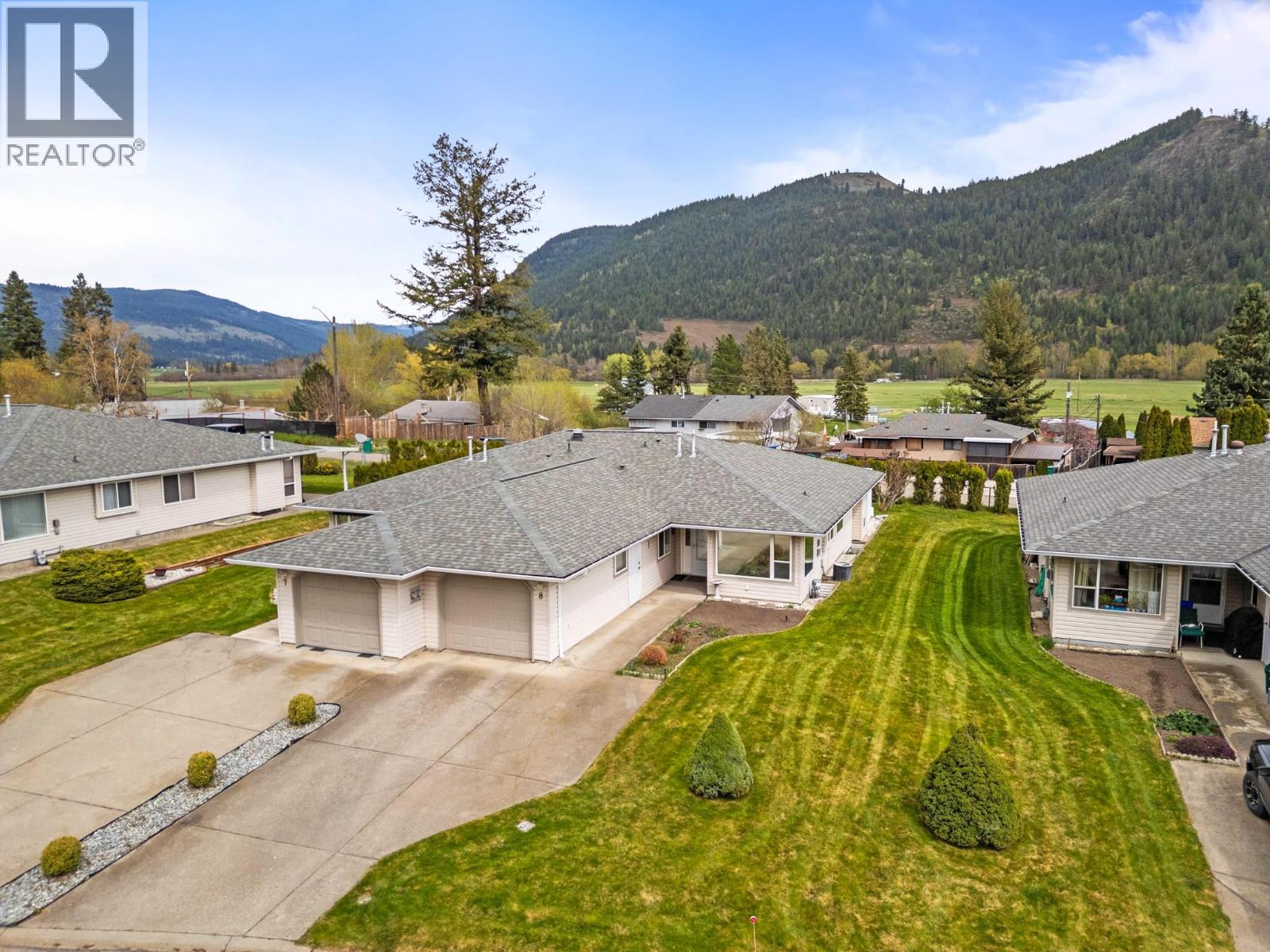 2675 Pine Avenue Unit# 8, Lumby