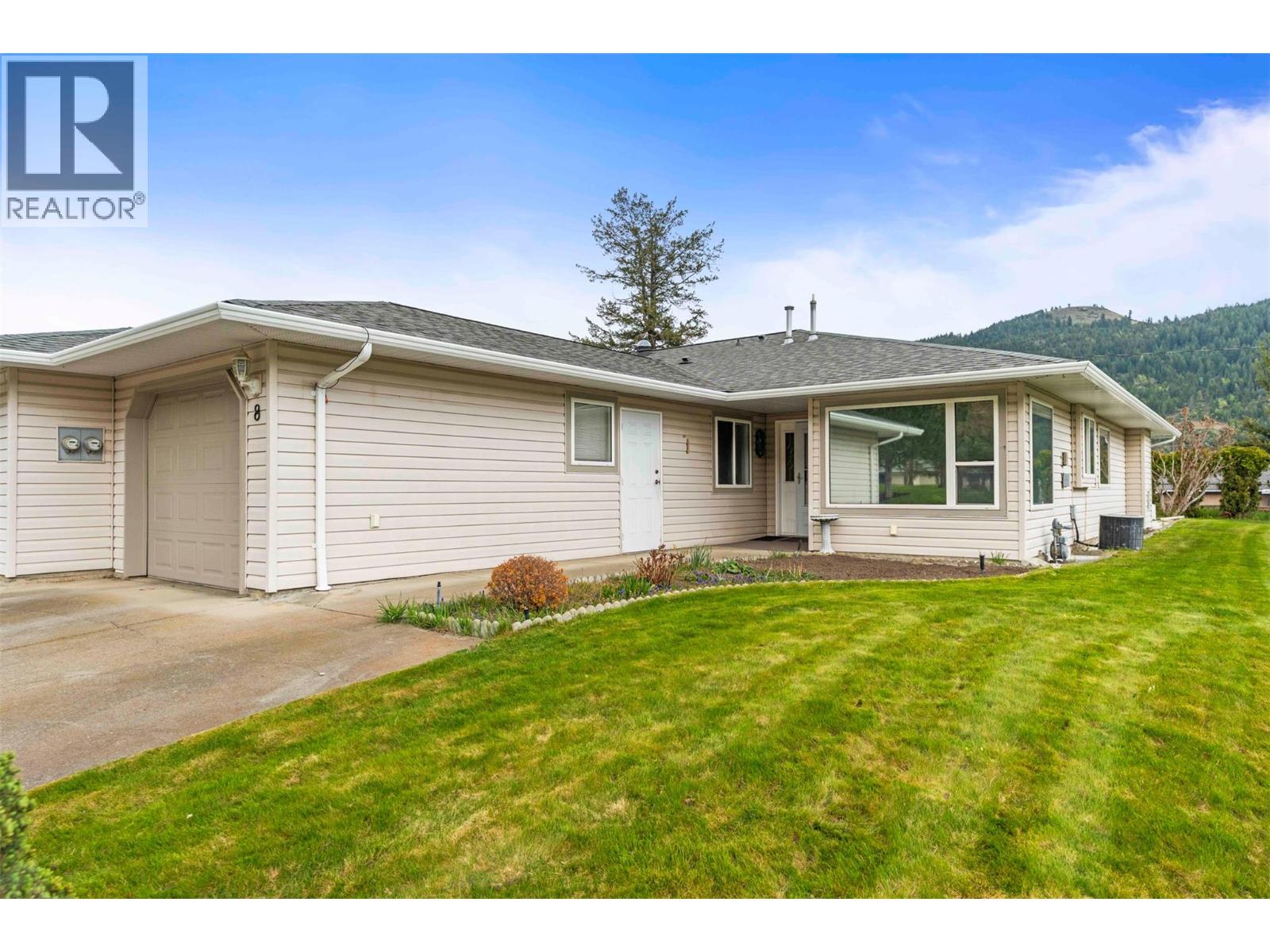 2675 Pine Avenue Unit# 8, Lumby