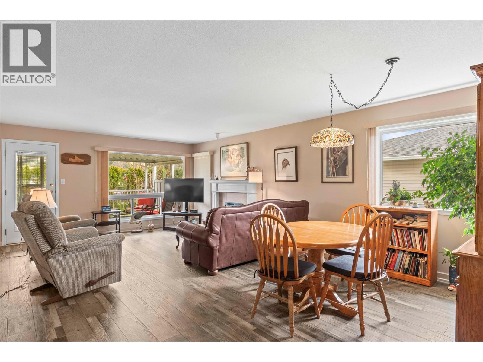 2675 Pine Avenue Unit# 8, Lumby