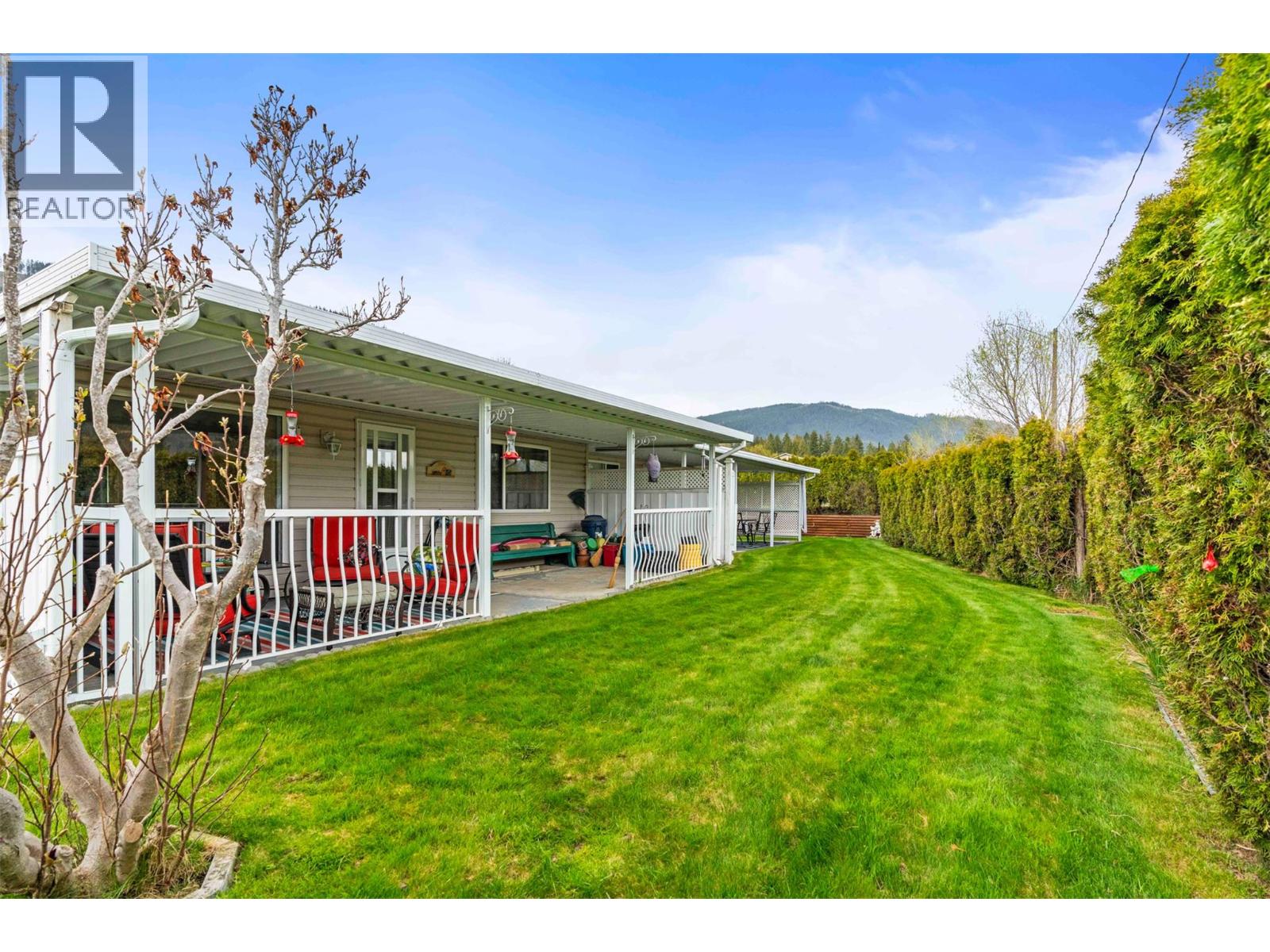 2675 Pine Avenue Unit# 8, Lumby