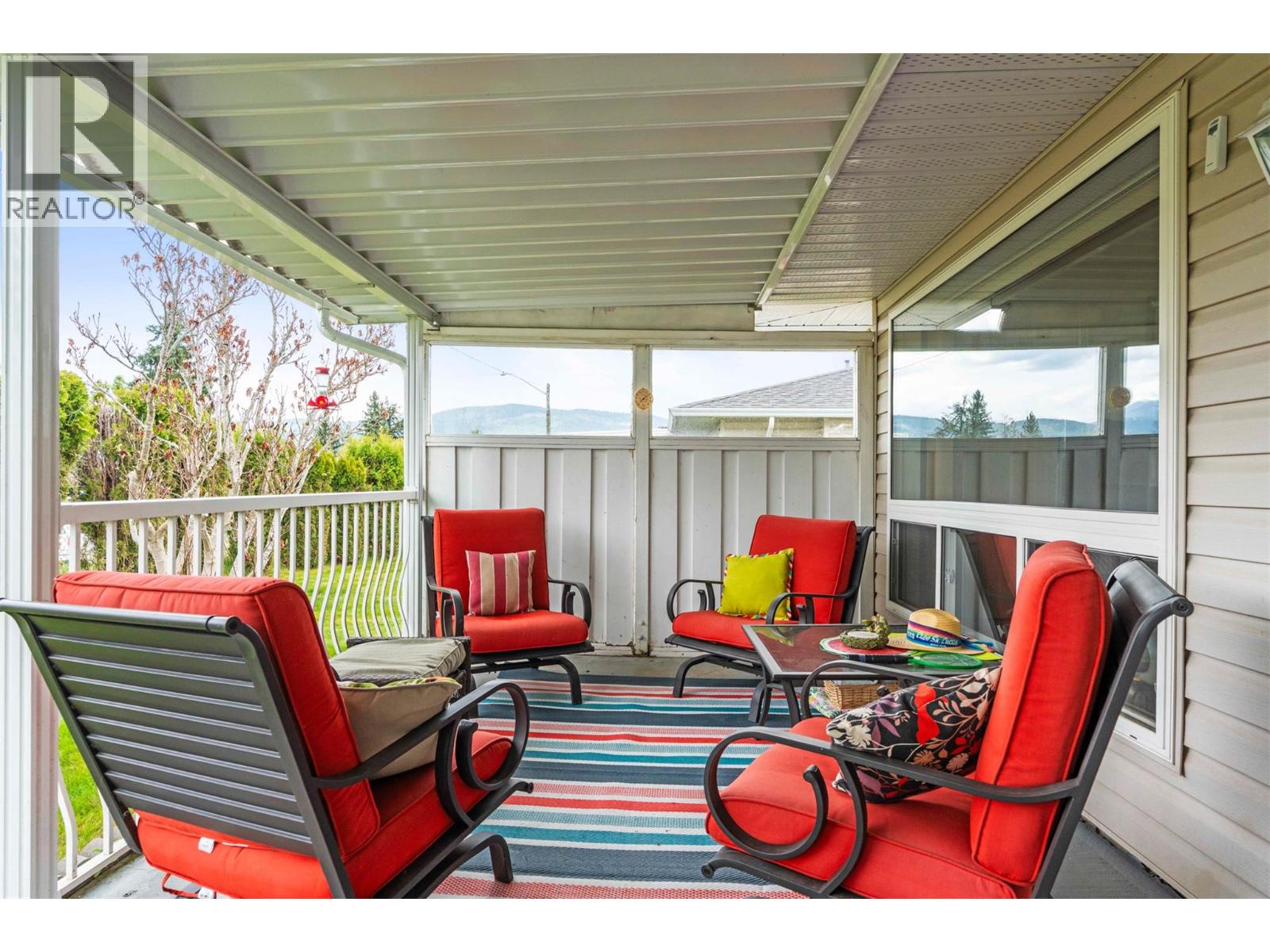 2675 Pine Avenue Unit# 8, Lumby