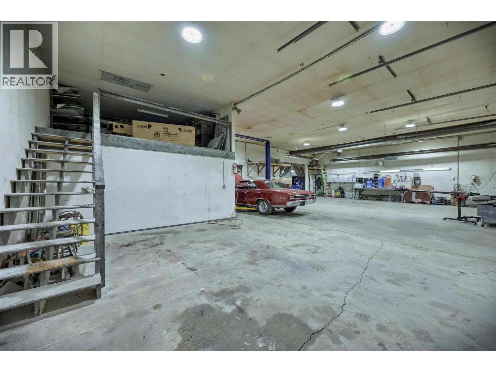 15210 97 Highway, Osoyoos