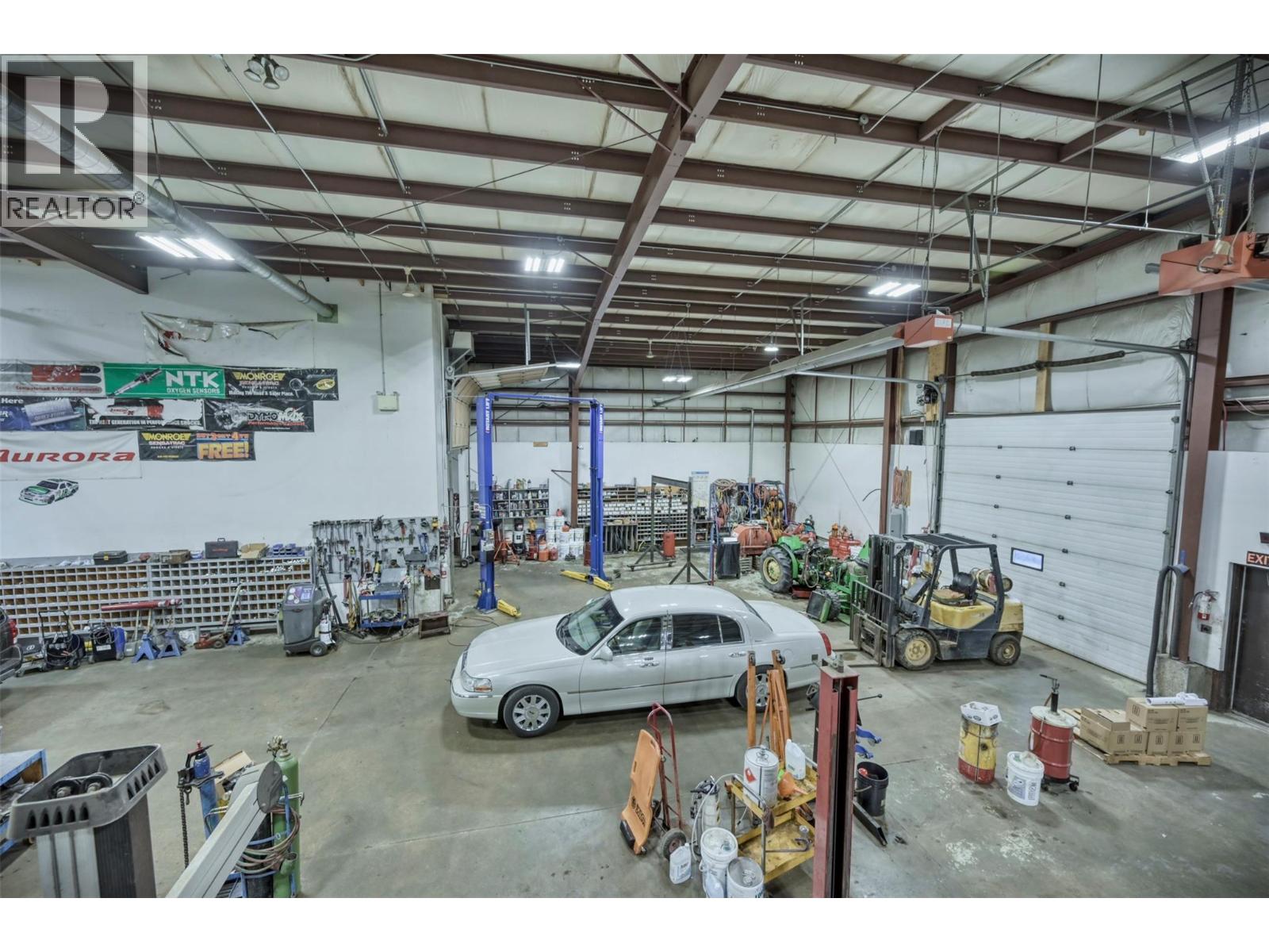 15210 97 Highway, Osoyoos