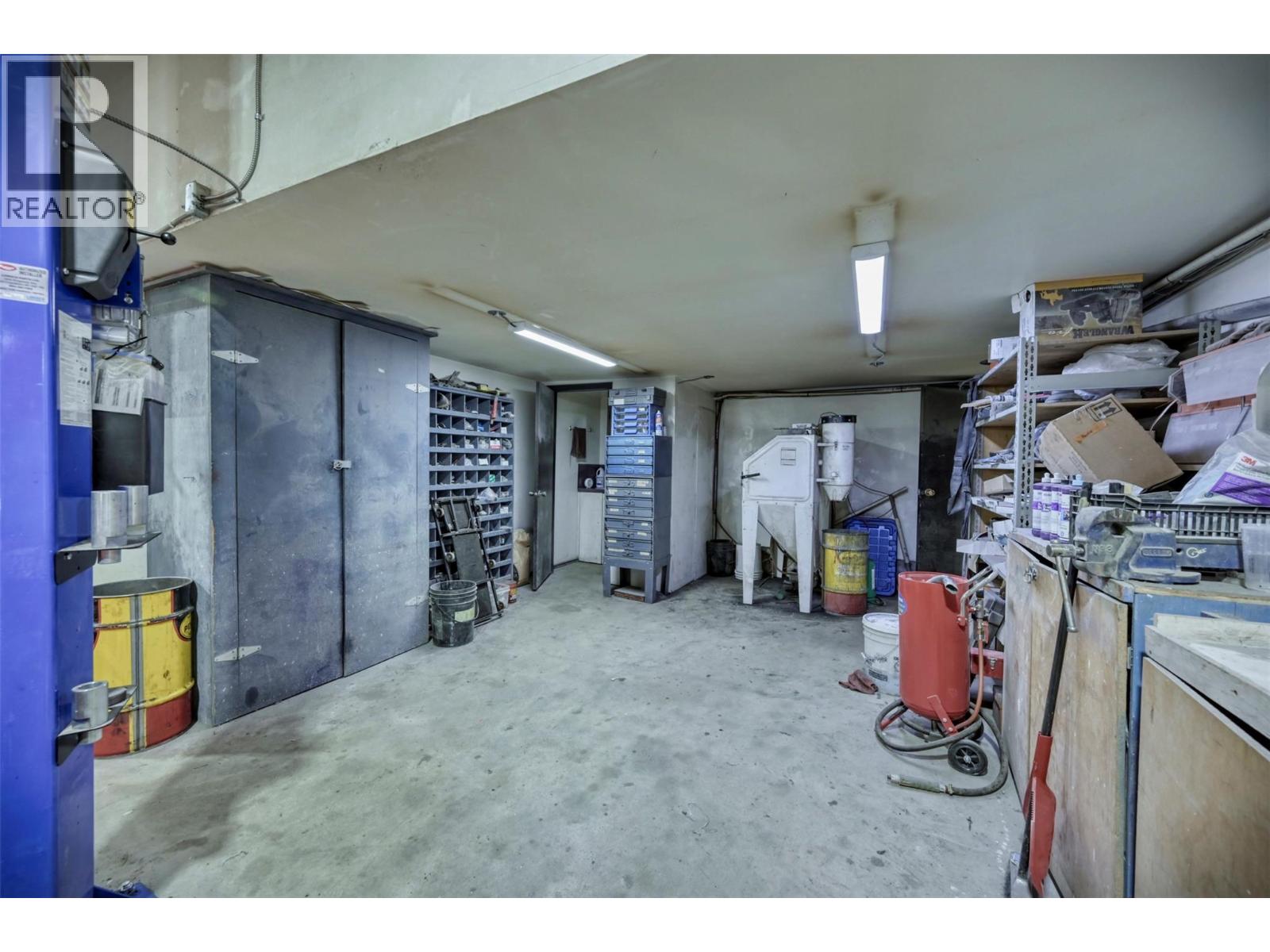 15210 97 Highway, Osoyoos