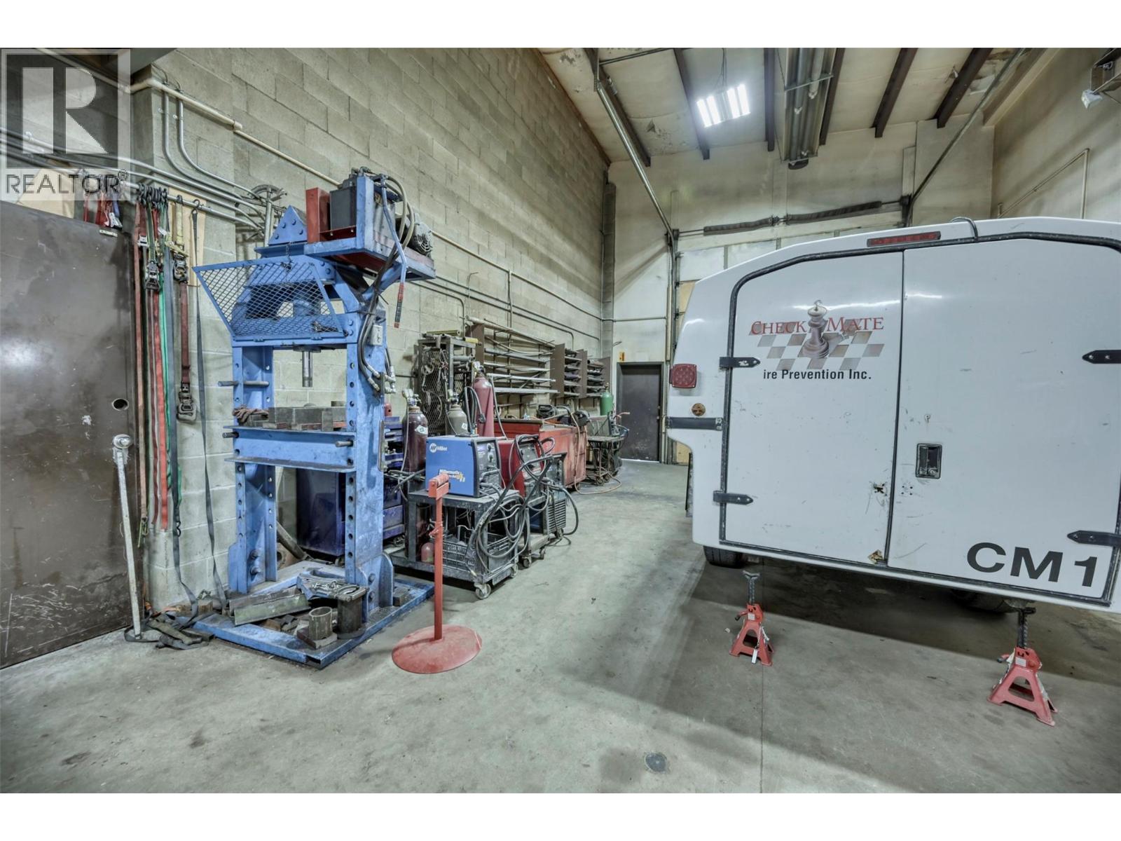 15210 97 Highway, Osoyoos