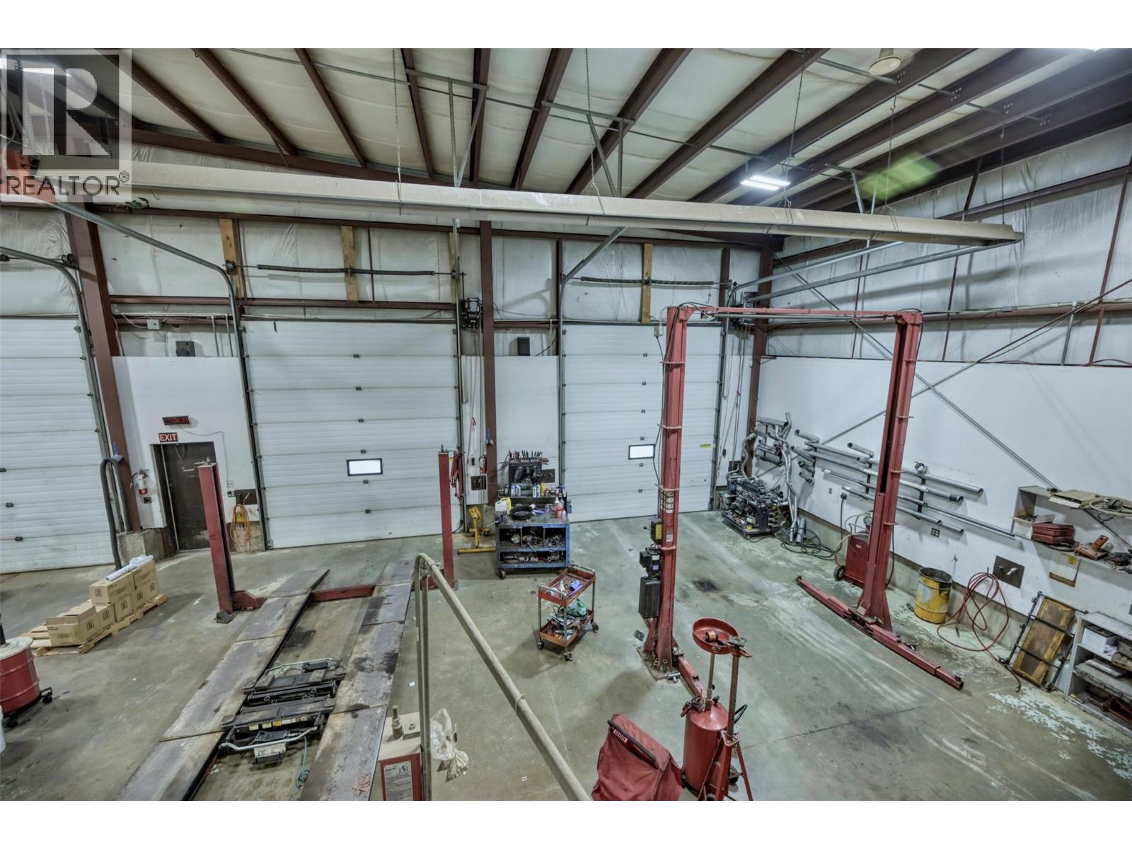 15210 97 Highway, Osoyoos