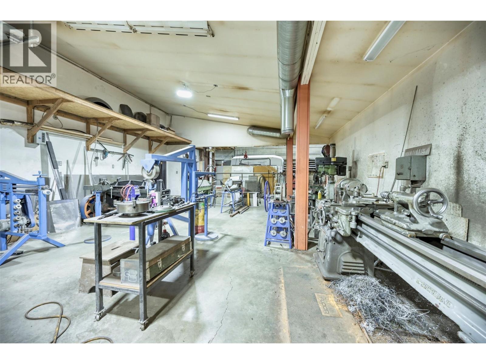 15210 97 Highway, Osoyoos