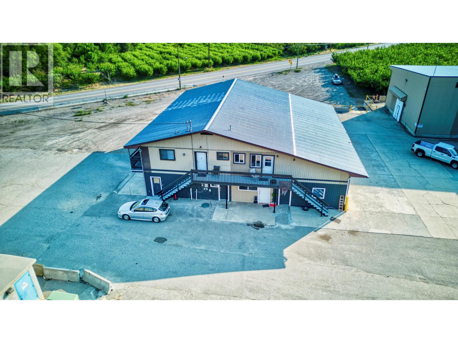 17202 97 Highway, Osoyoos