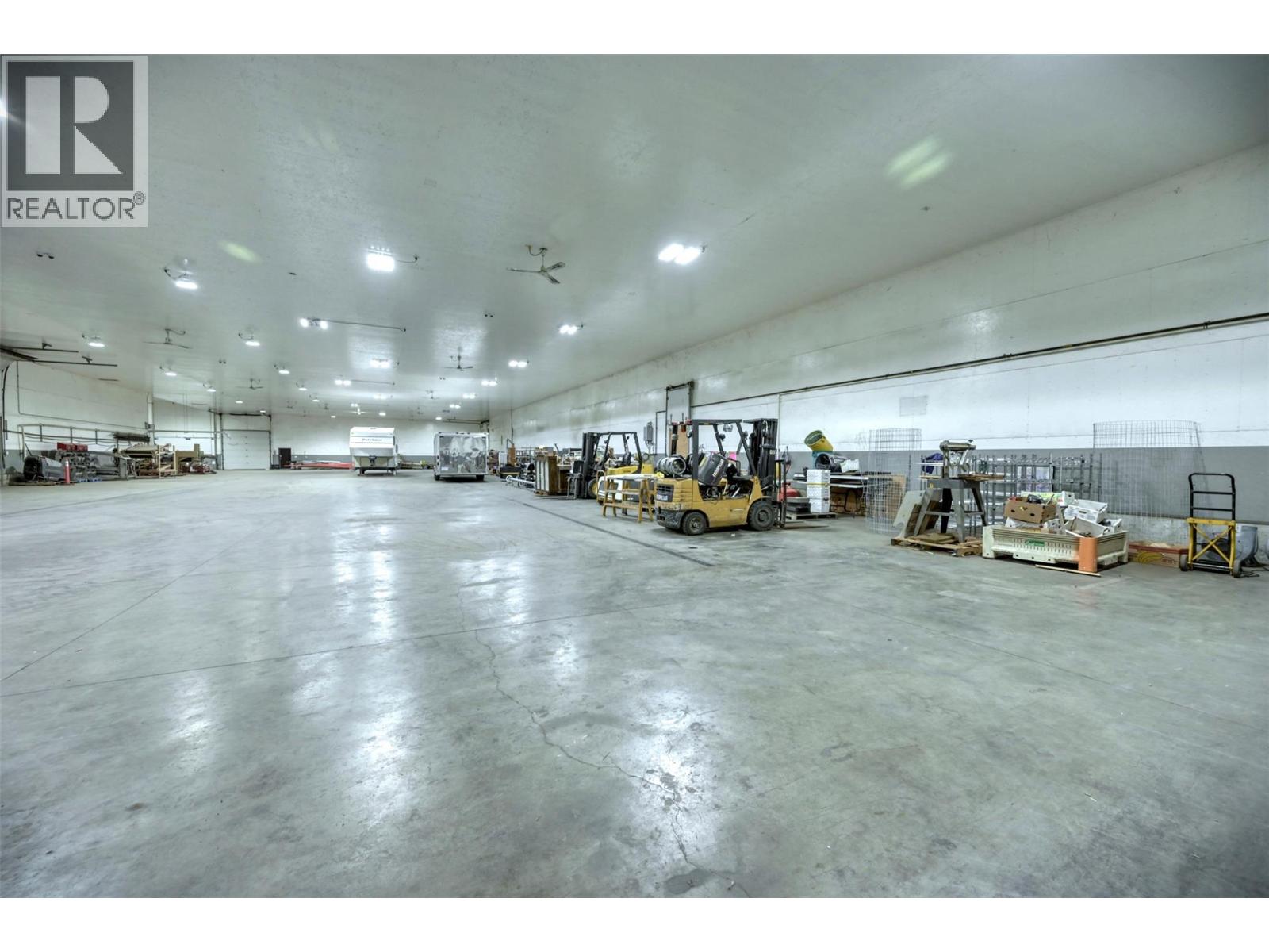 17202 97 Highway, Osoyoos