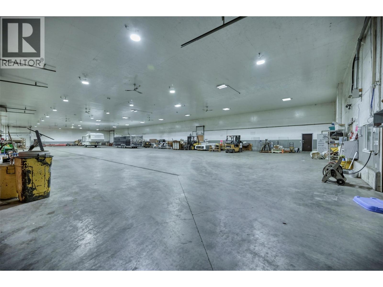 17202 97 Highway, Osoyoos