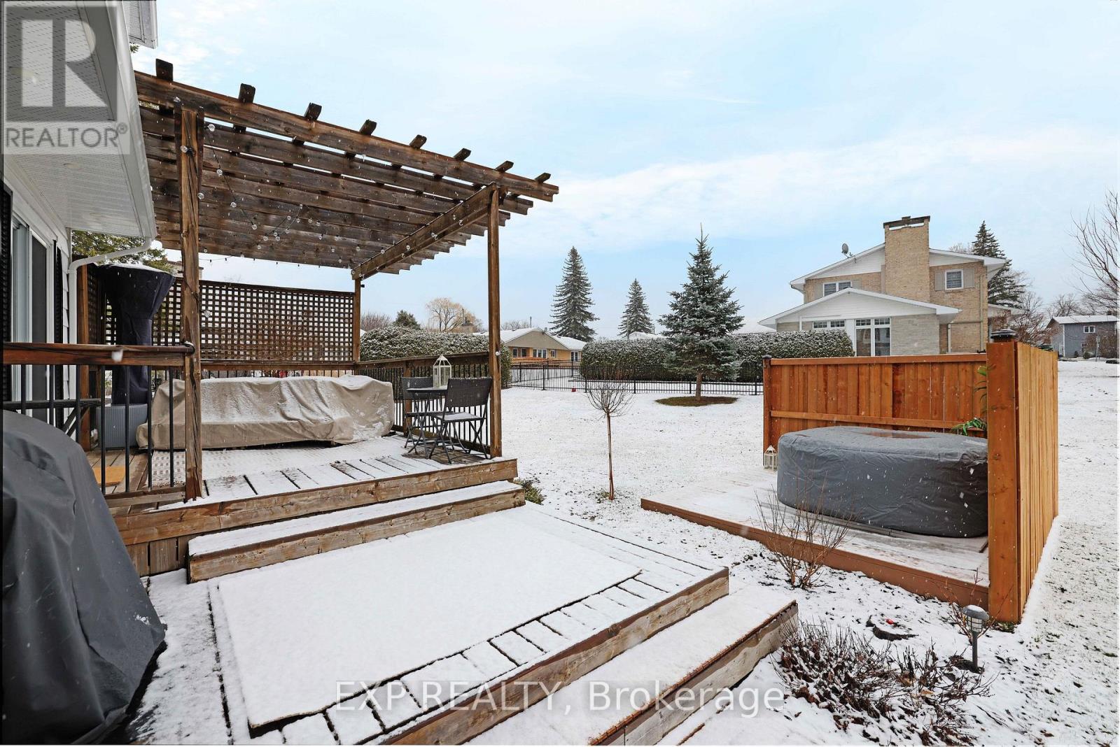150 STEVENSON CRESCENT - 38