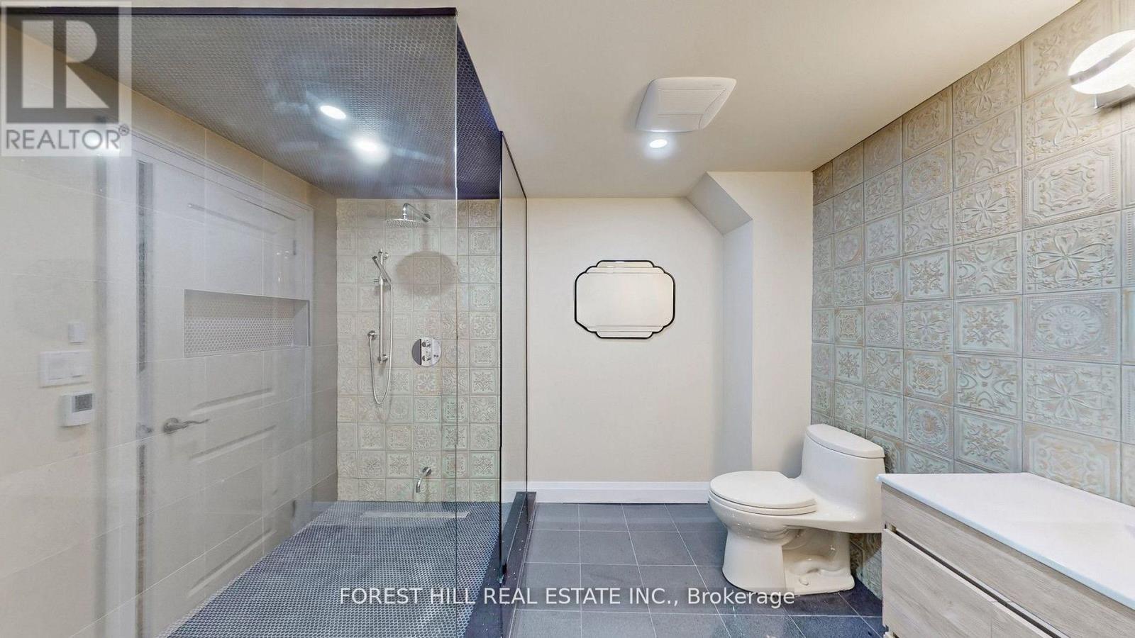 47 EDENBRIDGE DRIVE - 27