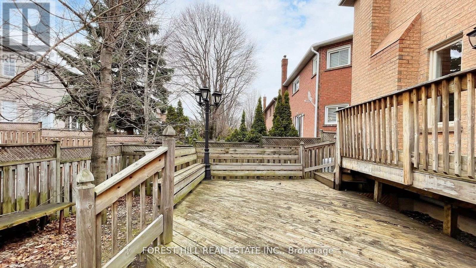 47 EDENBRIDGE DRIVE - 28