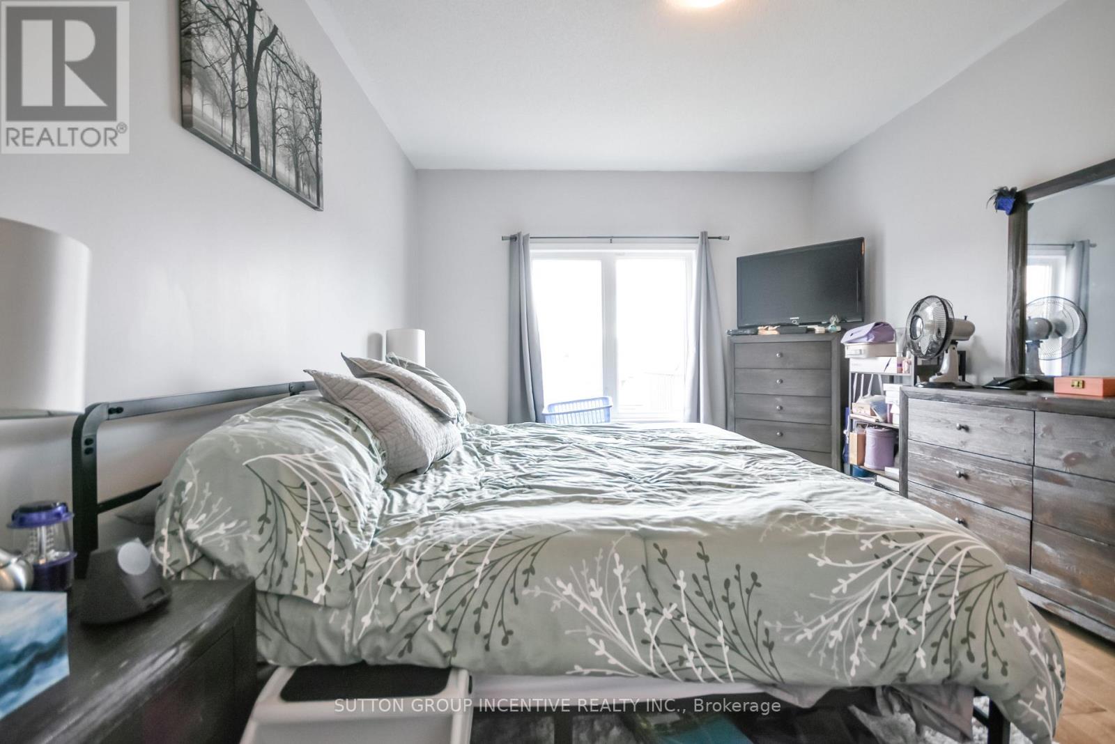127 ISABELLA DRIVE - 27