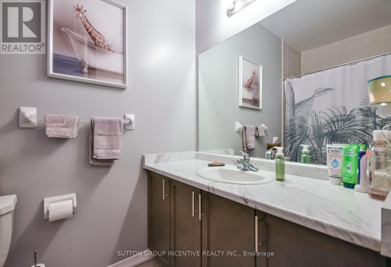 127 ISABELLA DRIVE - 32