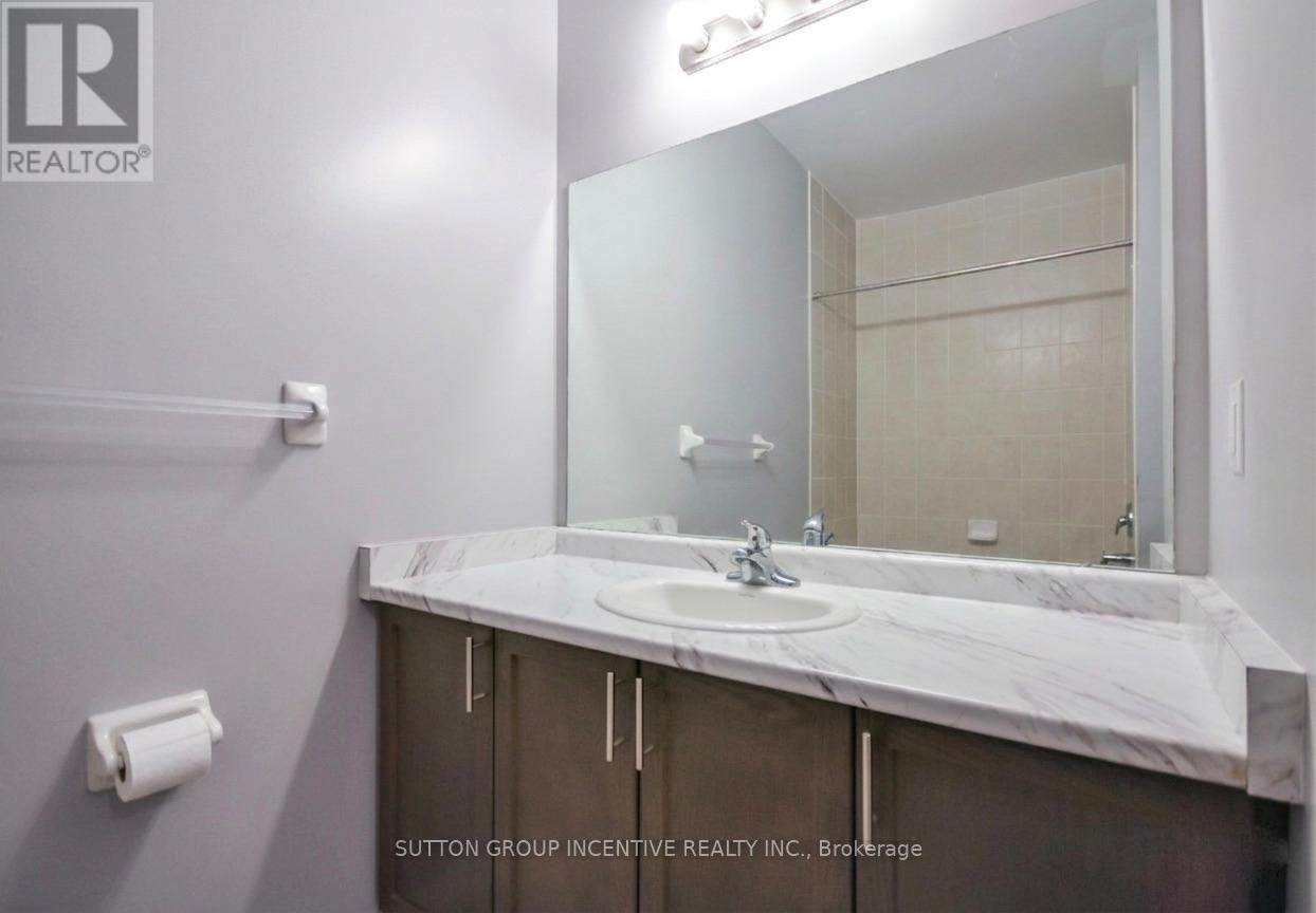 127 ISABELLA DRIVE - 33