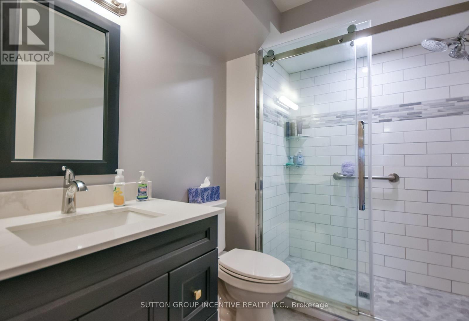 127 ISABELLA DRIVE - 42
