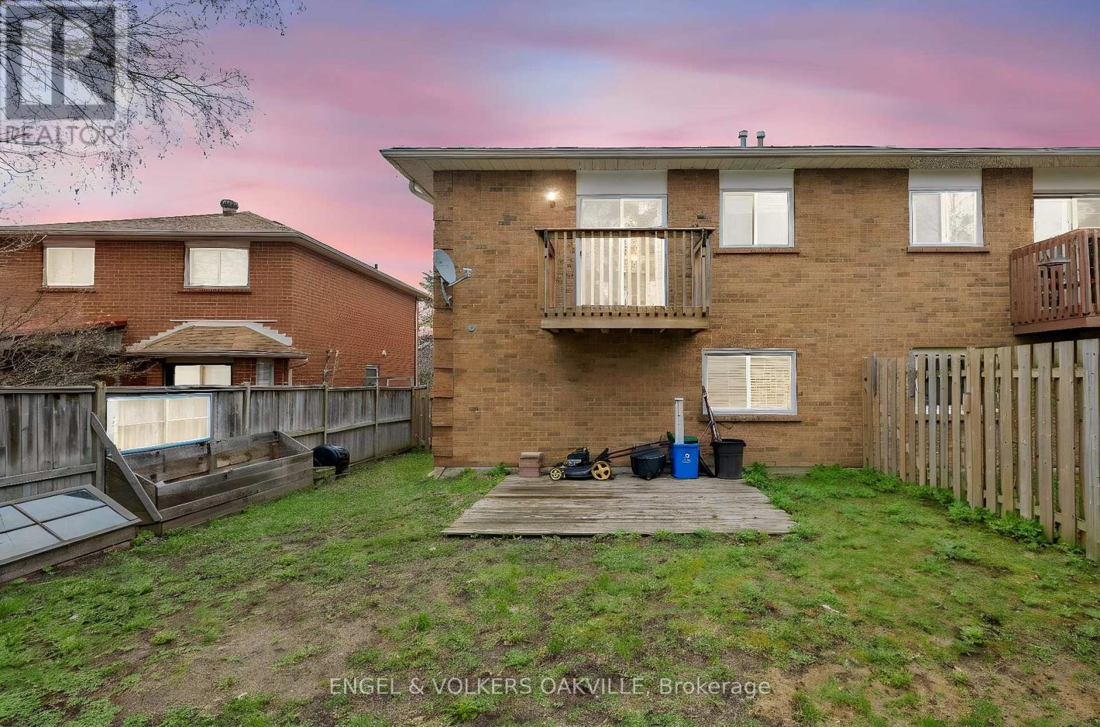 30 PORRITT STREET - 32