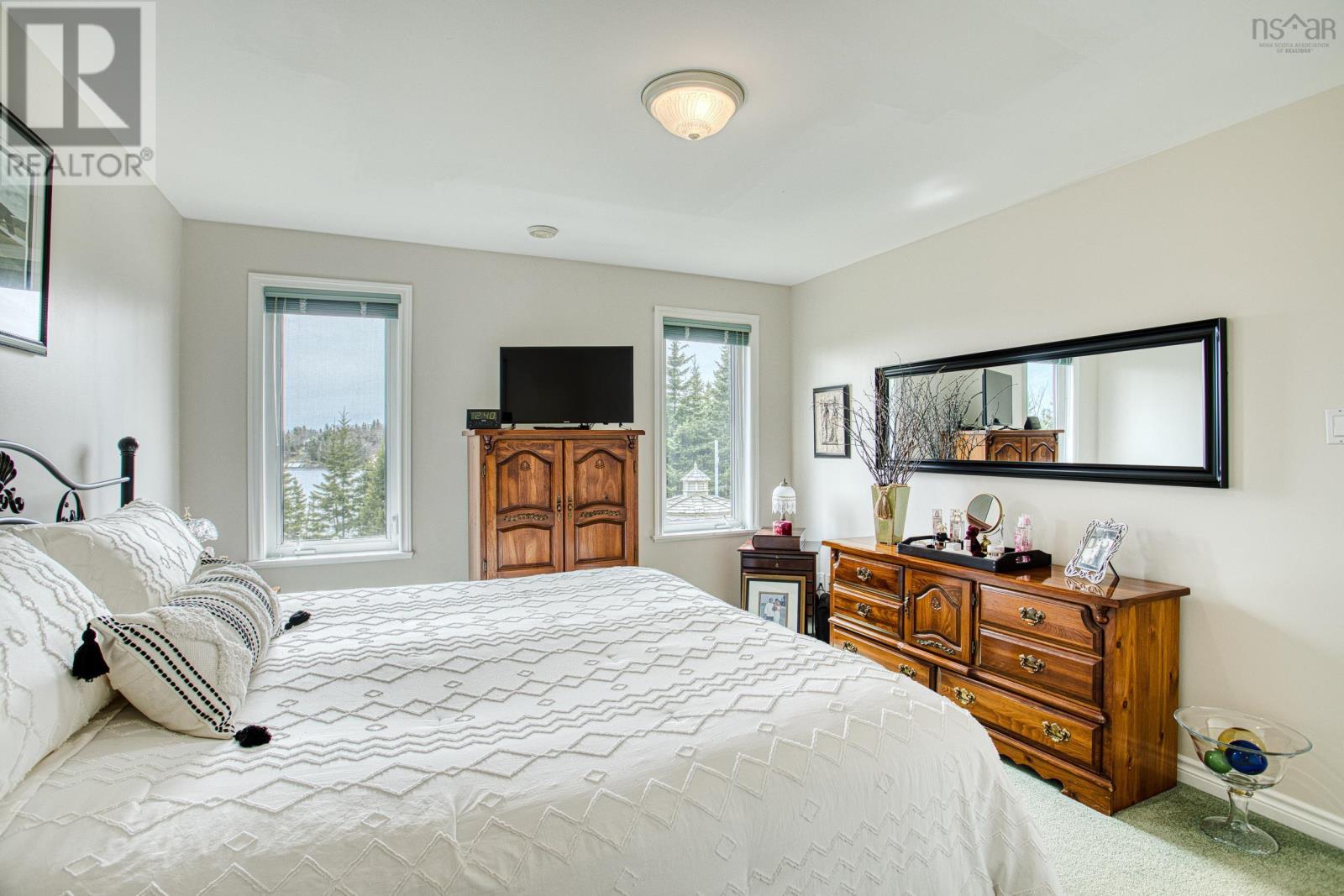 Property 17 of 40 of 287 Greenough Drive