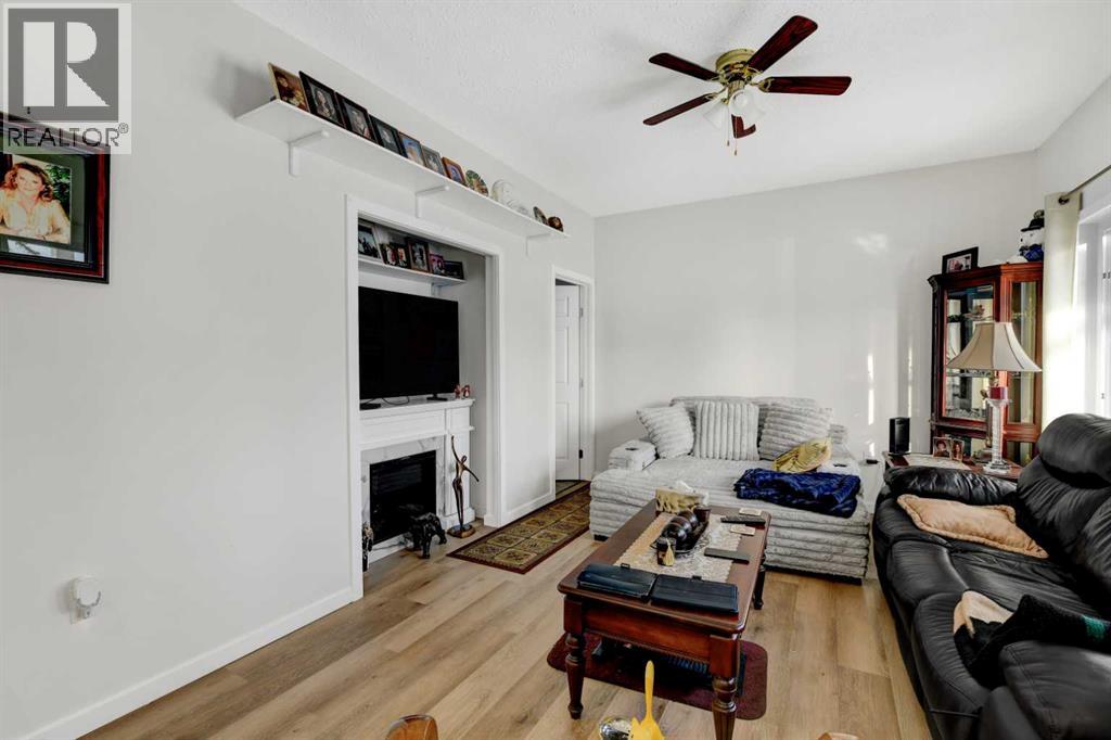 5206 48 Street — photo 14