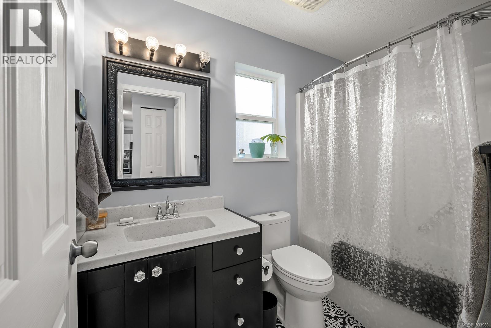 1367 LARSEN Rd - 23