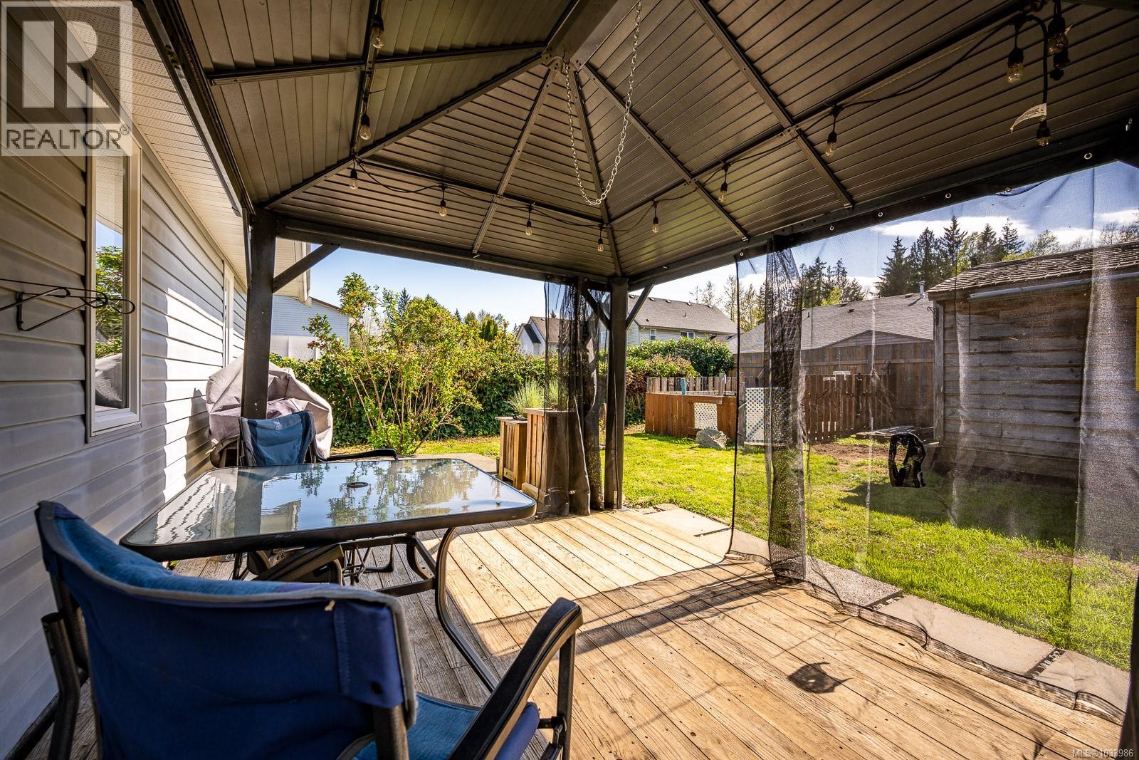 1367 LARSEN Rd - 5