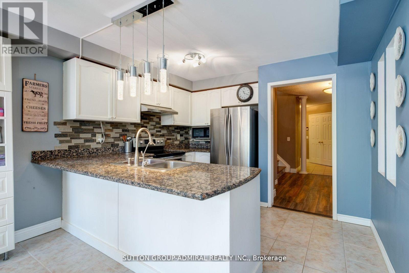 43 CRESTRIDGE DRIVE - 13