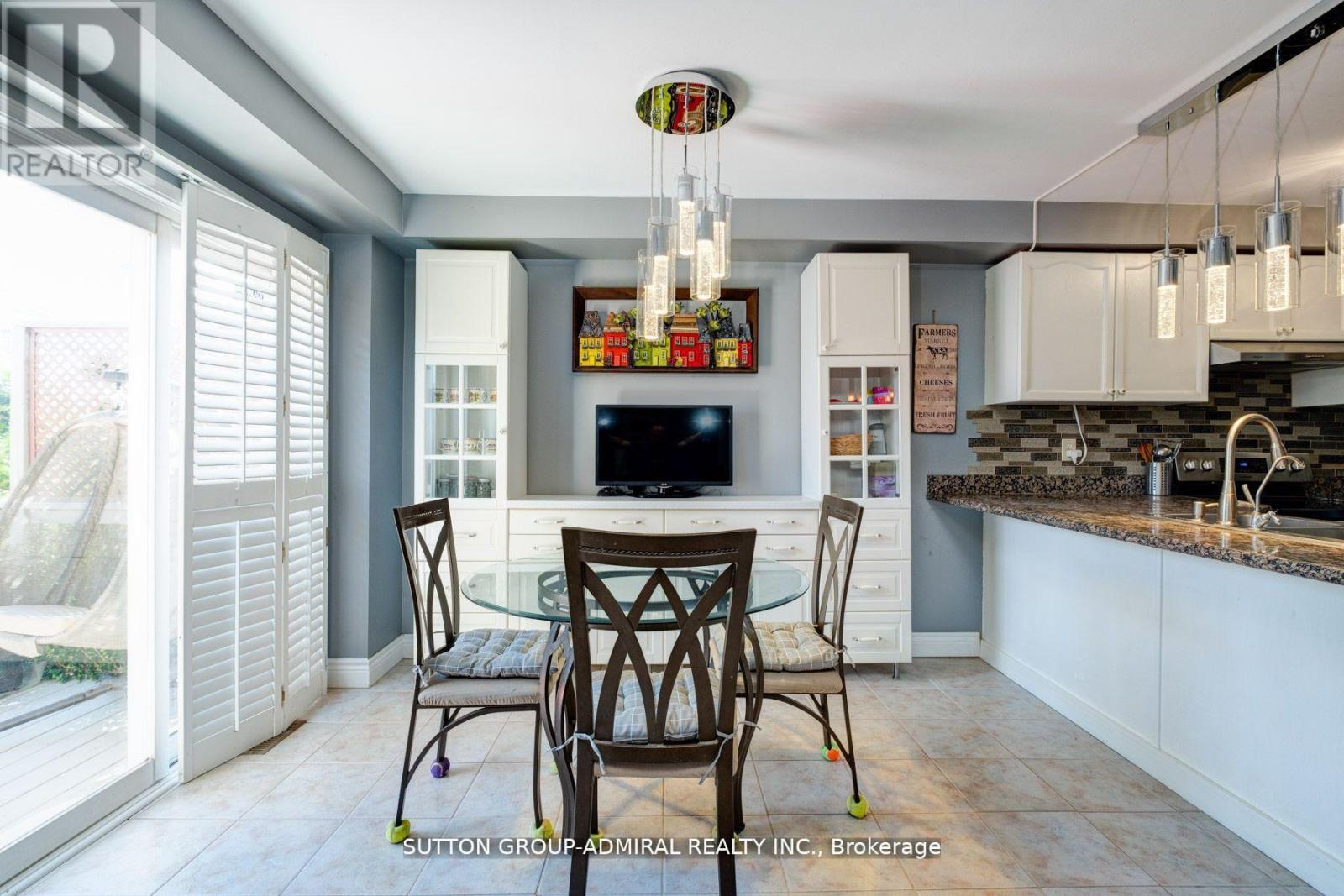 43 CRESTRIDGE DRIVE - 15
