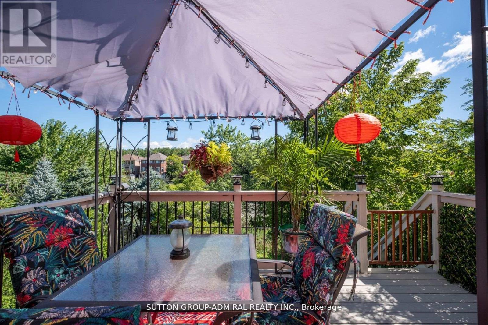 43 CRESTRIDGE DRIVE - 17