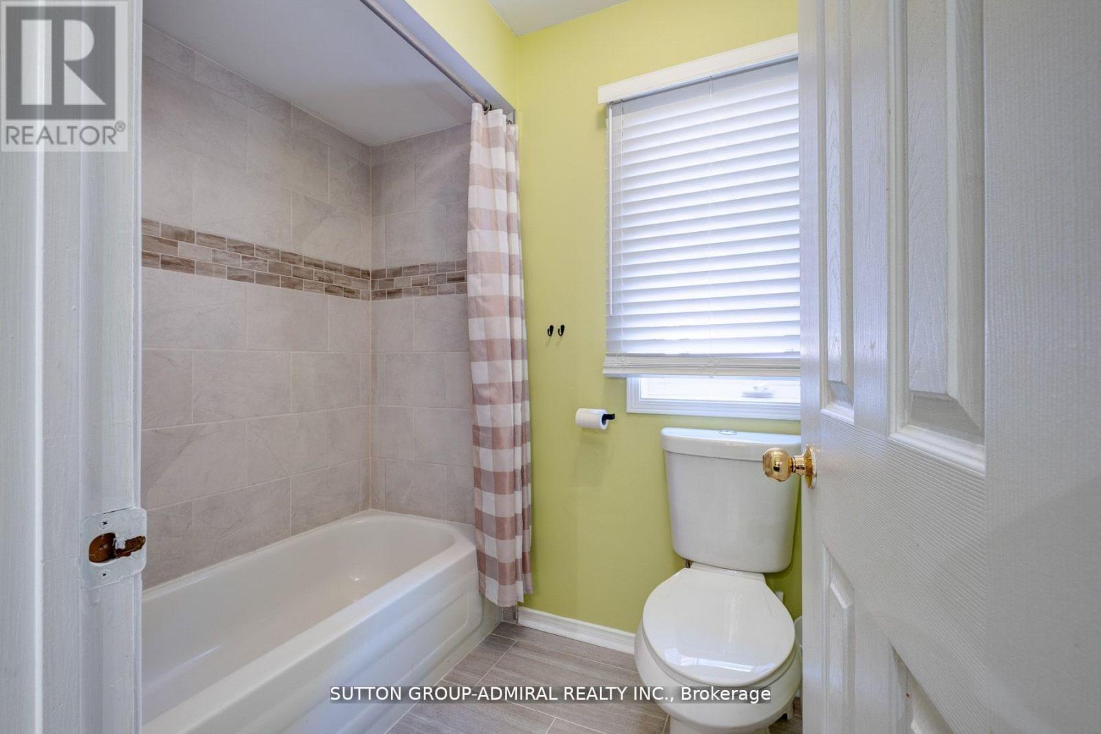 43 CRESTRIDGE DRIVE - 27