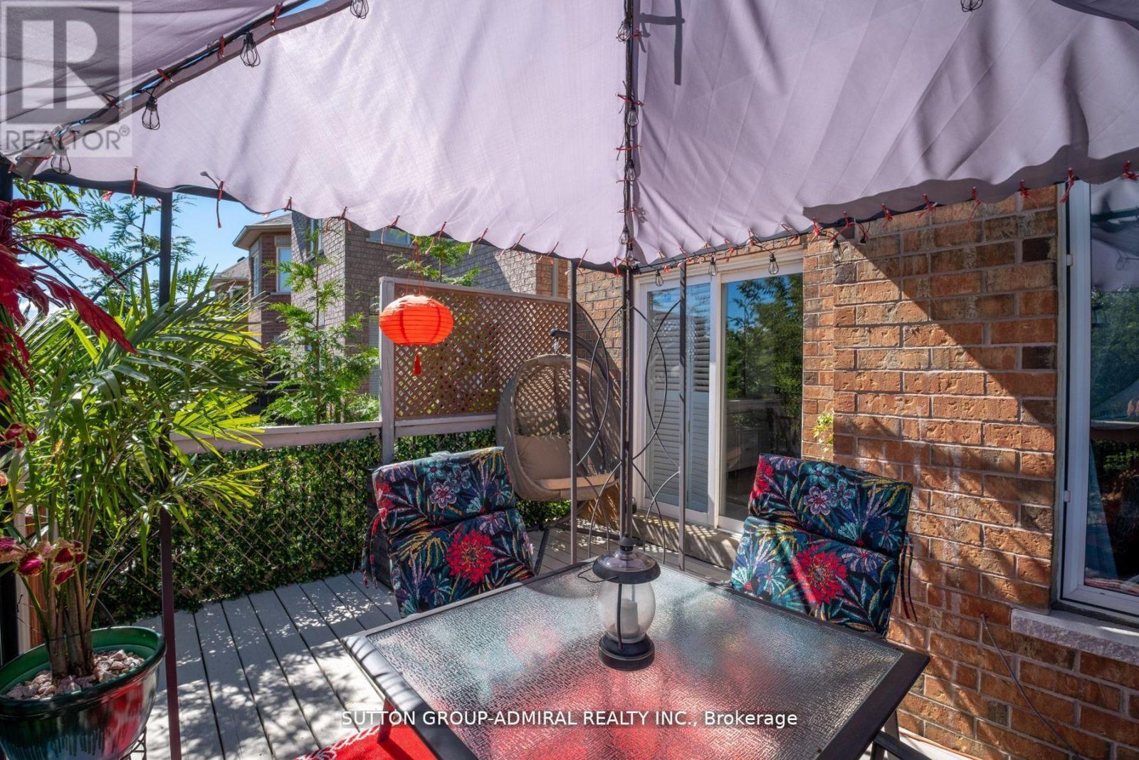 43 CRESTRIDGE DRIVE - 34