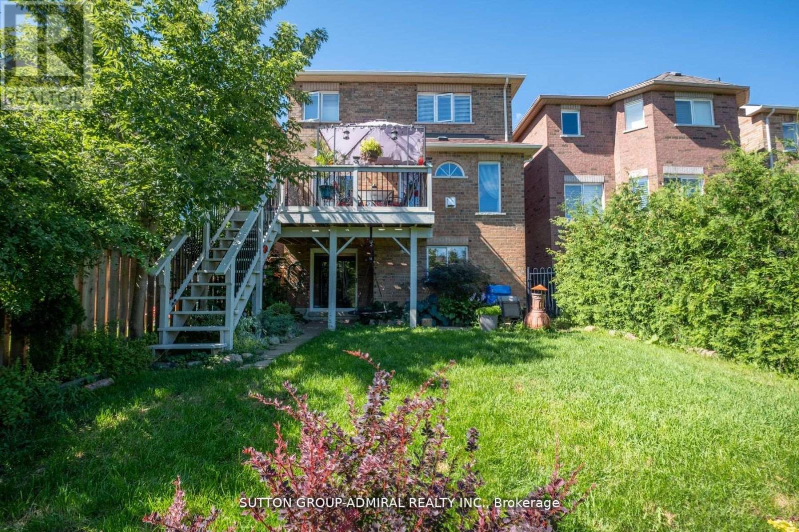 43 CRESTRIDGE DRIVE - 38