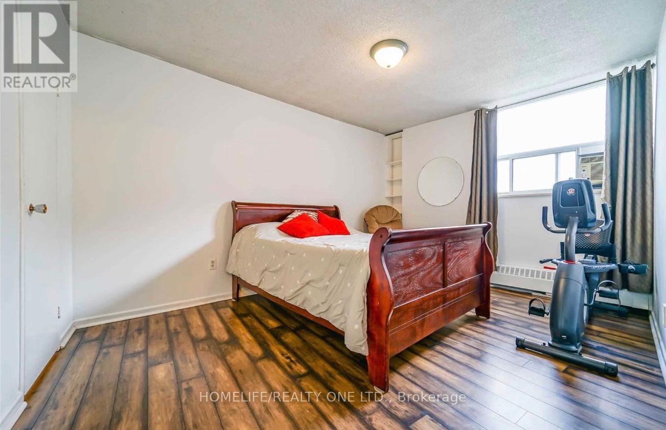 #1502 380 DIXON ROAD N - 20
