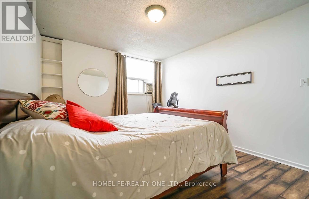 #1502 380 DIXON ROAD N - 21