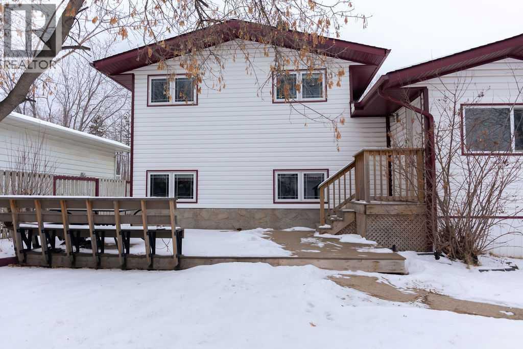 333 Signal Road, Fort McMurray