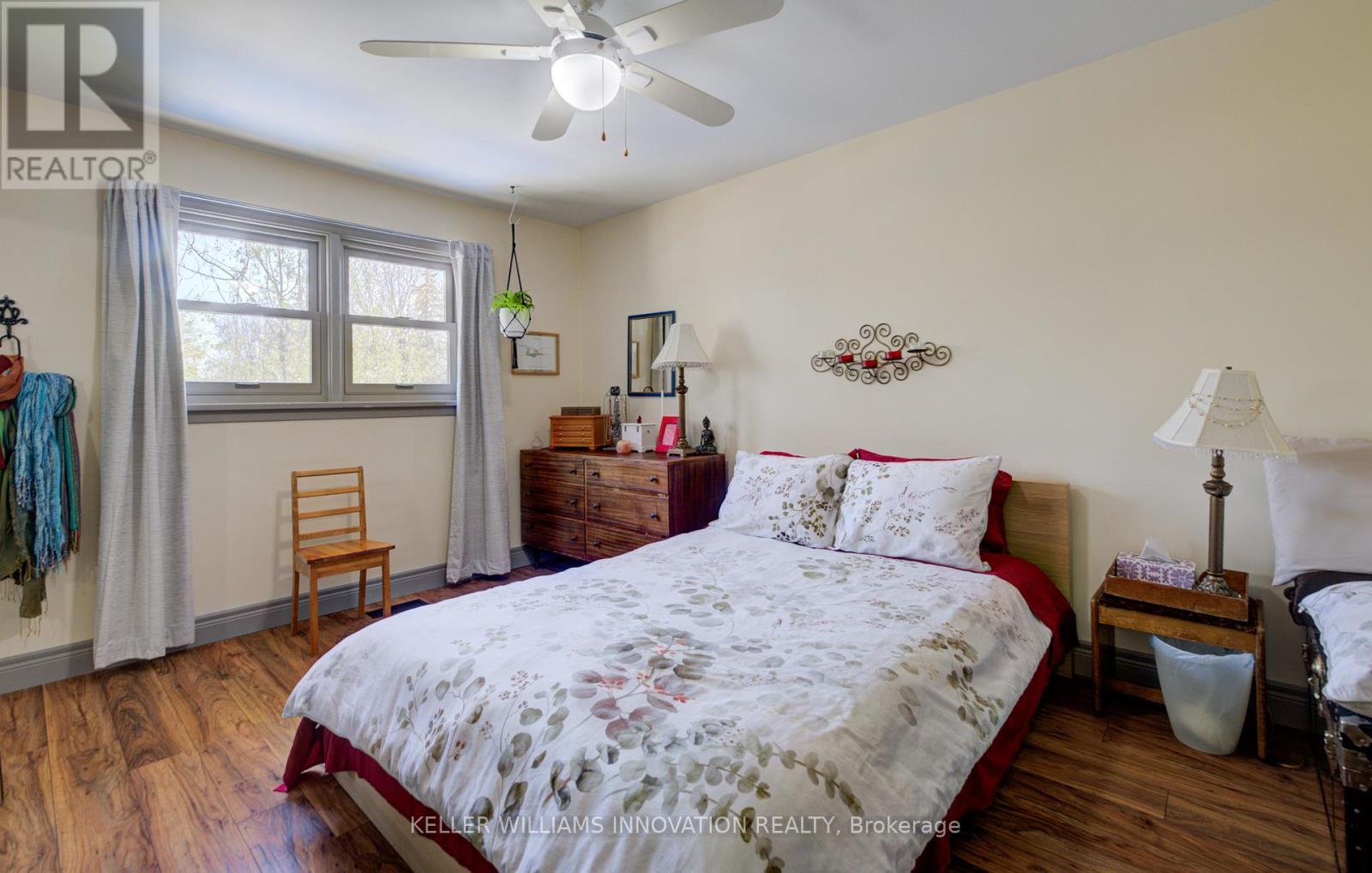 251 SHELDON AVENUE N — photo 18