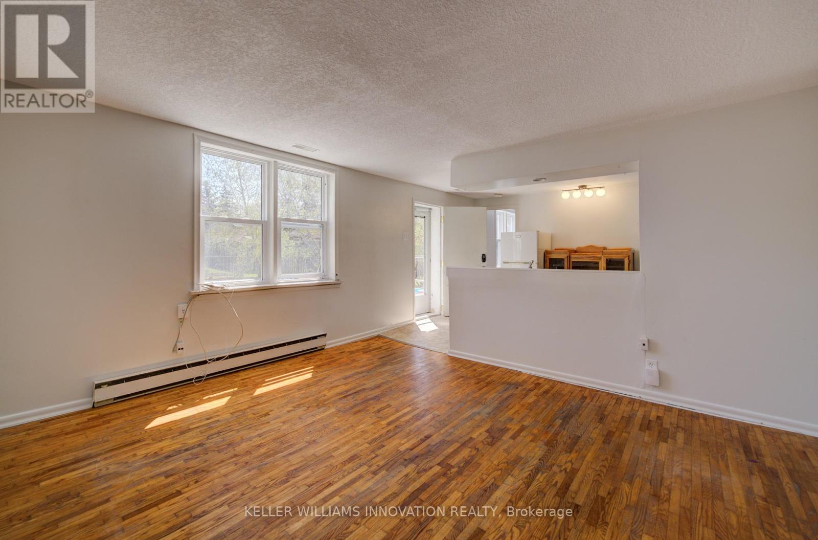 251 SHELDON AVENUE N — photo 35