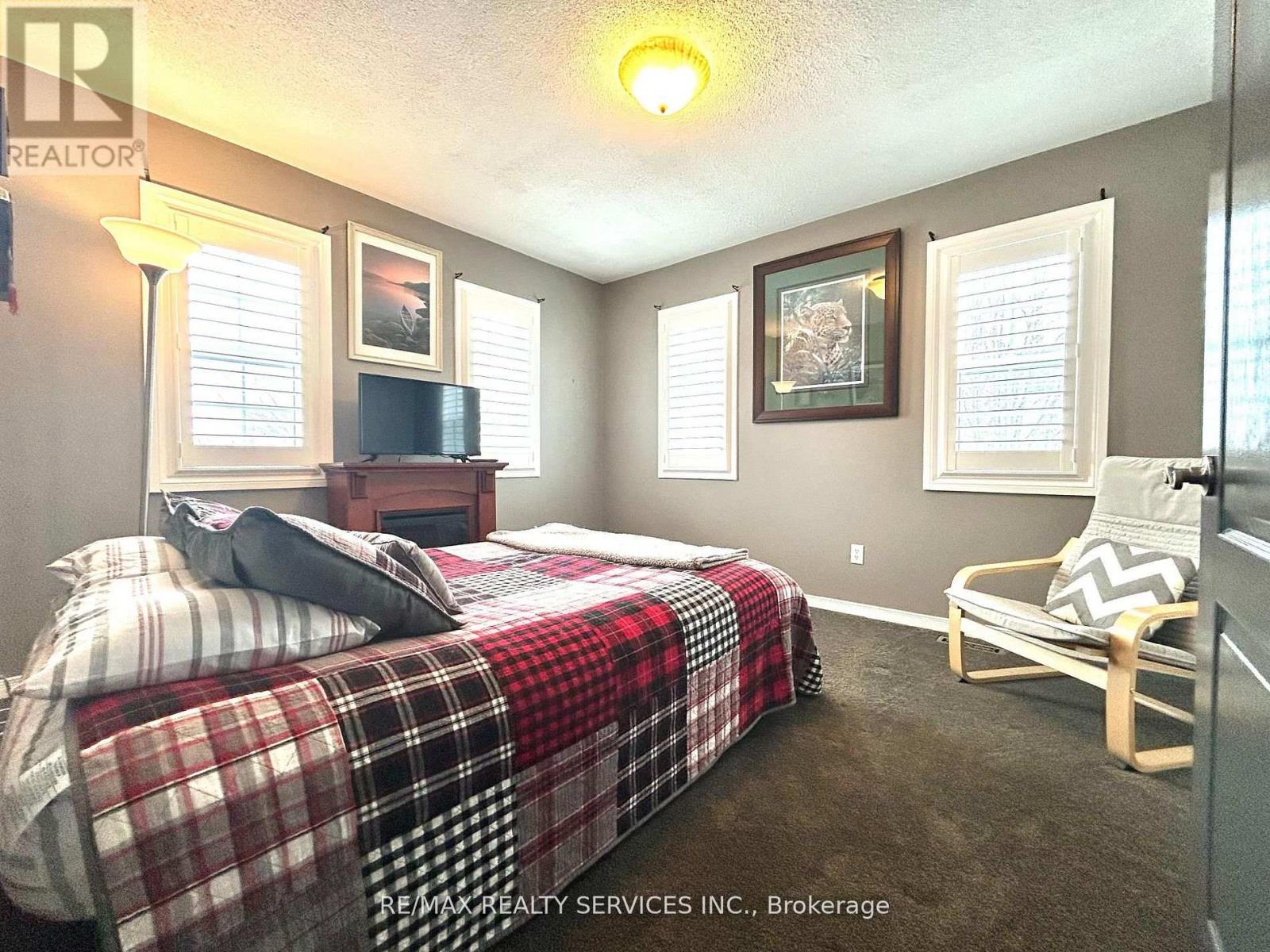 1 MILLIGAN STREET - 24