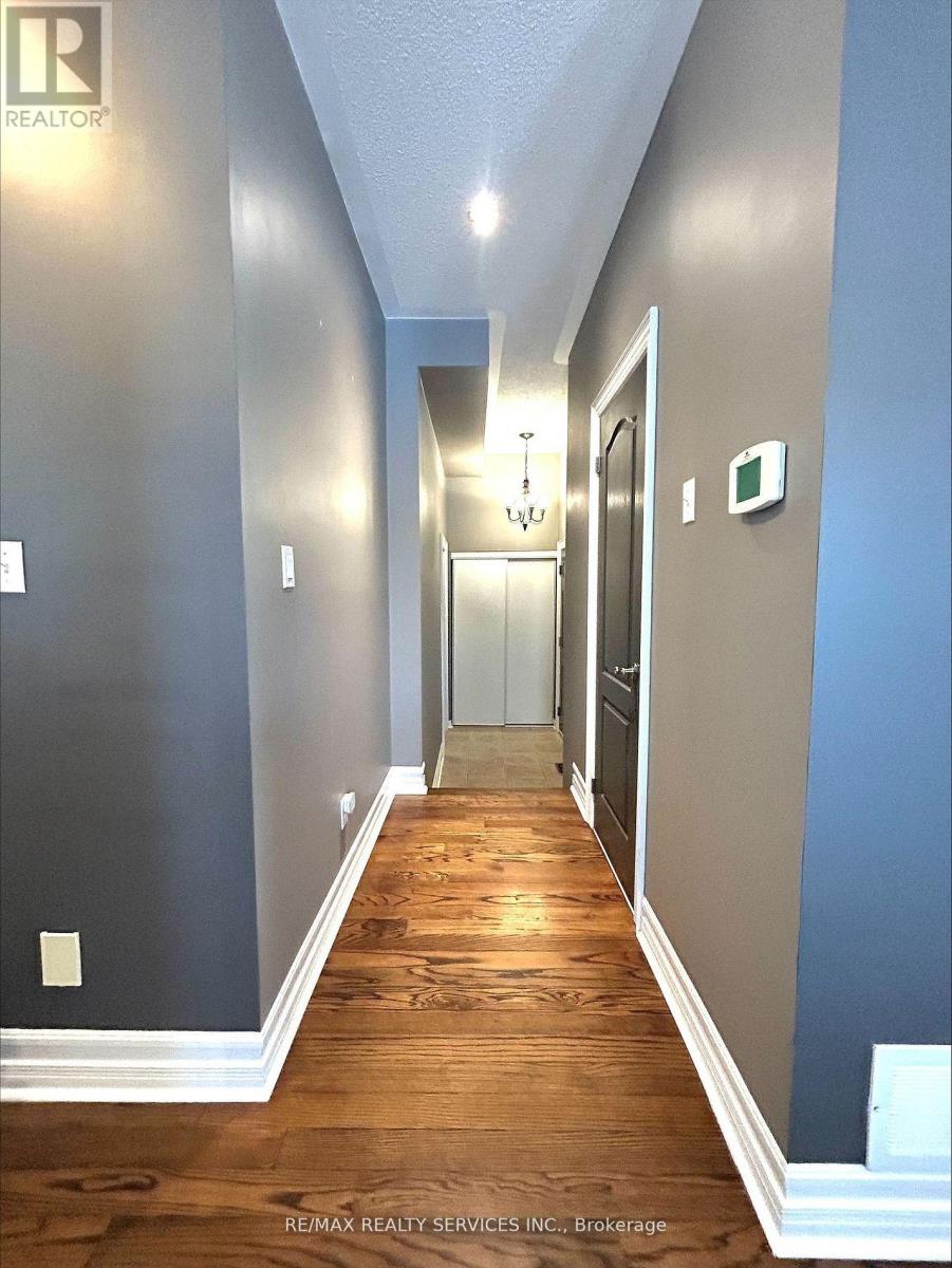 1 MILLIGAN STREET - 44