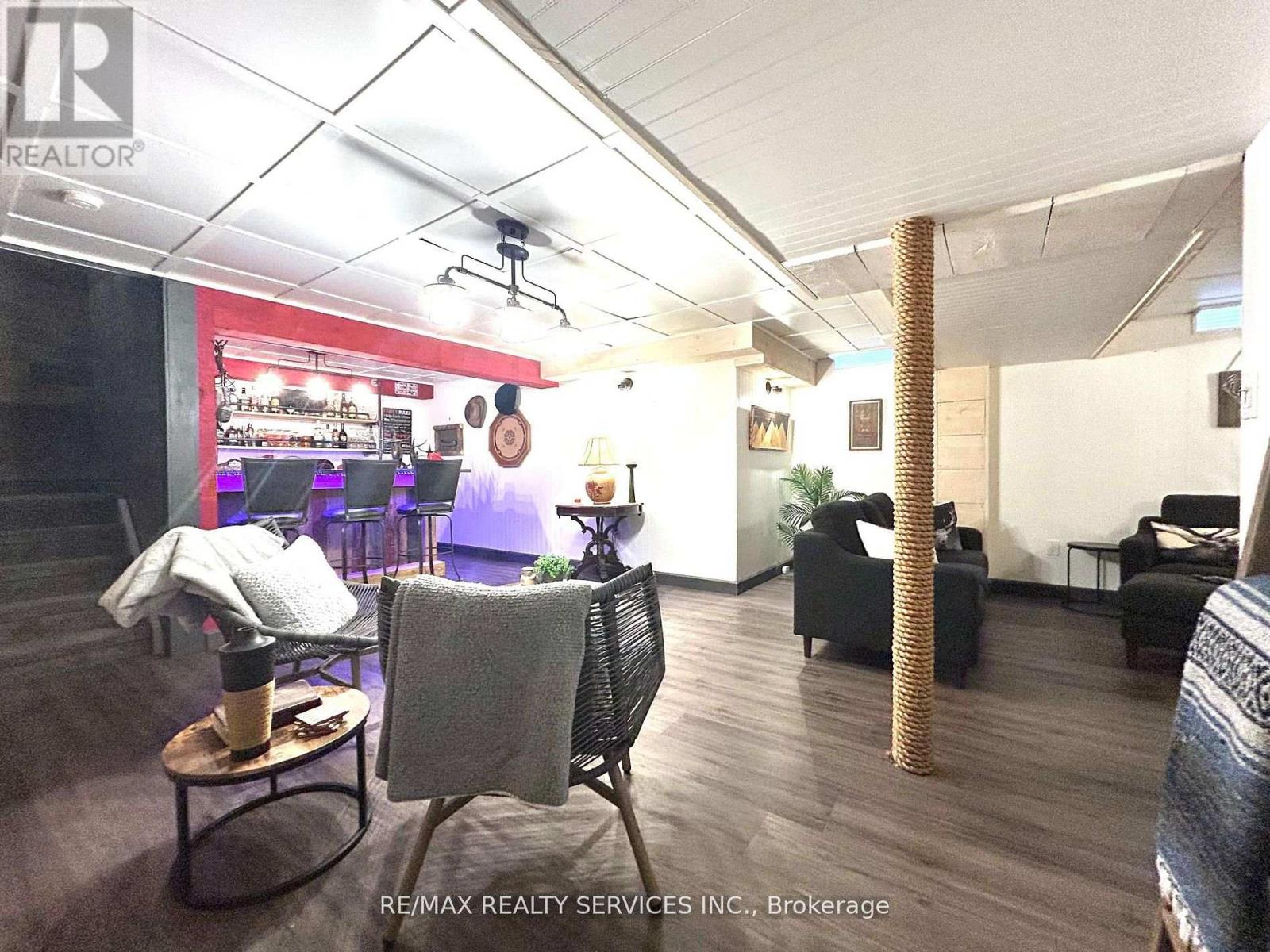 1 MILLIGAN STREET - 40