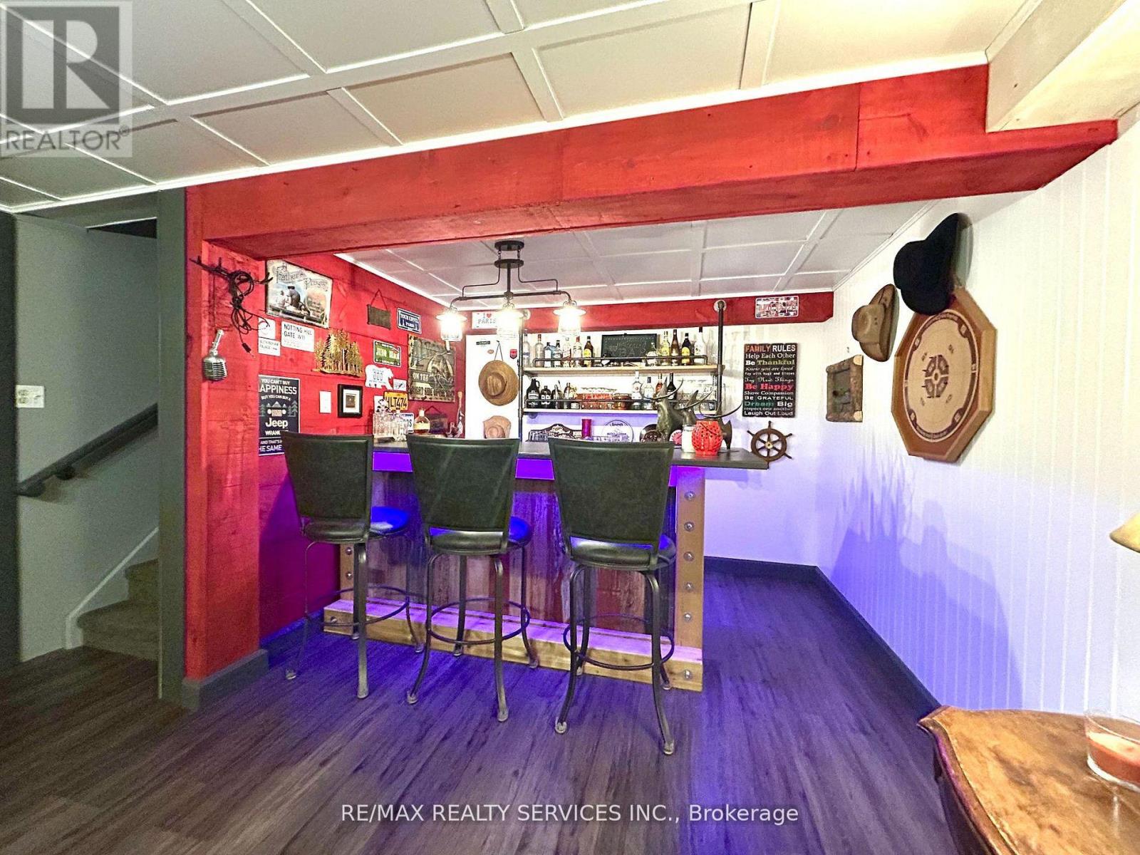 1 MILLIGAN STREET - 32