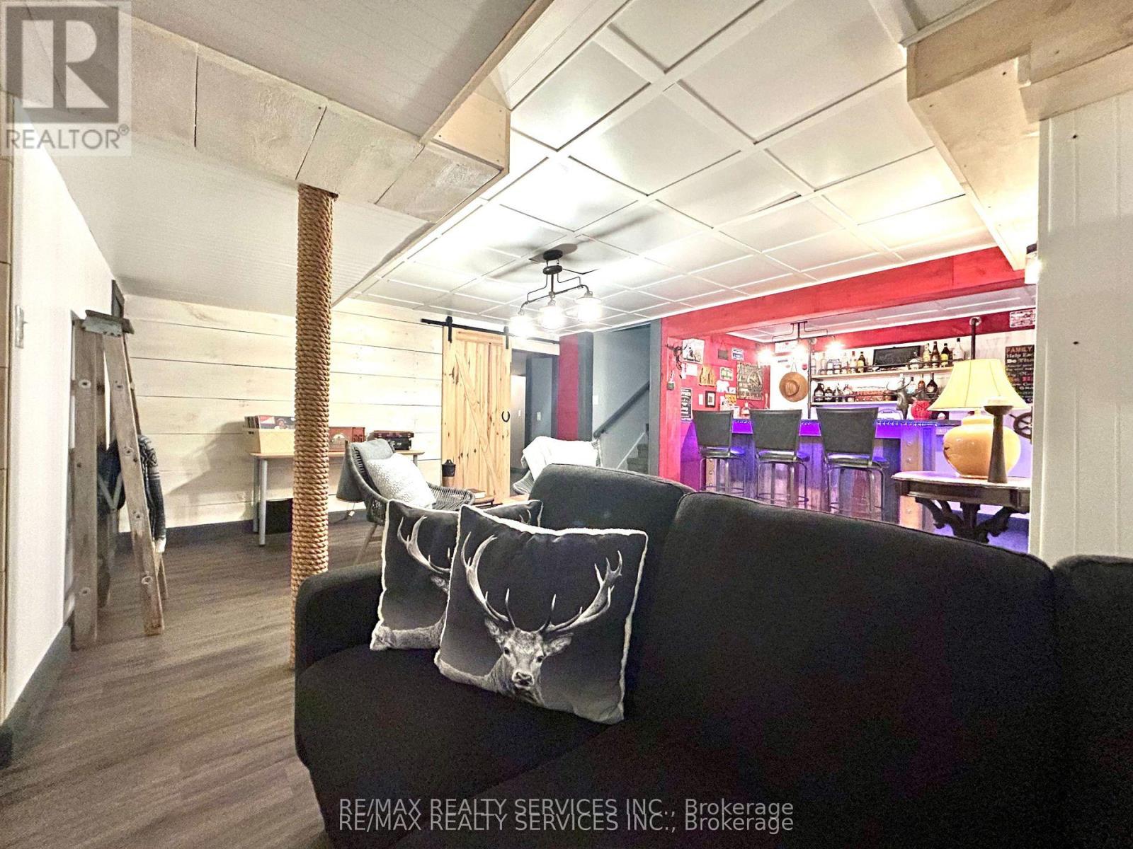 1 MILLIGAN STREET - 38